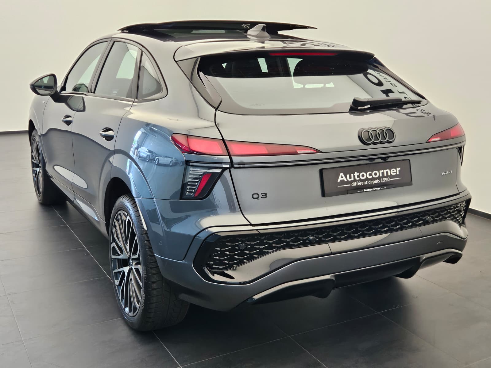 AUDI Q3 Sportback TFSI quattro 150 kW S tronic-image-8