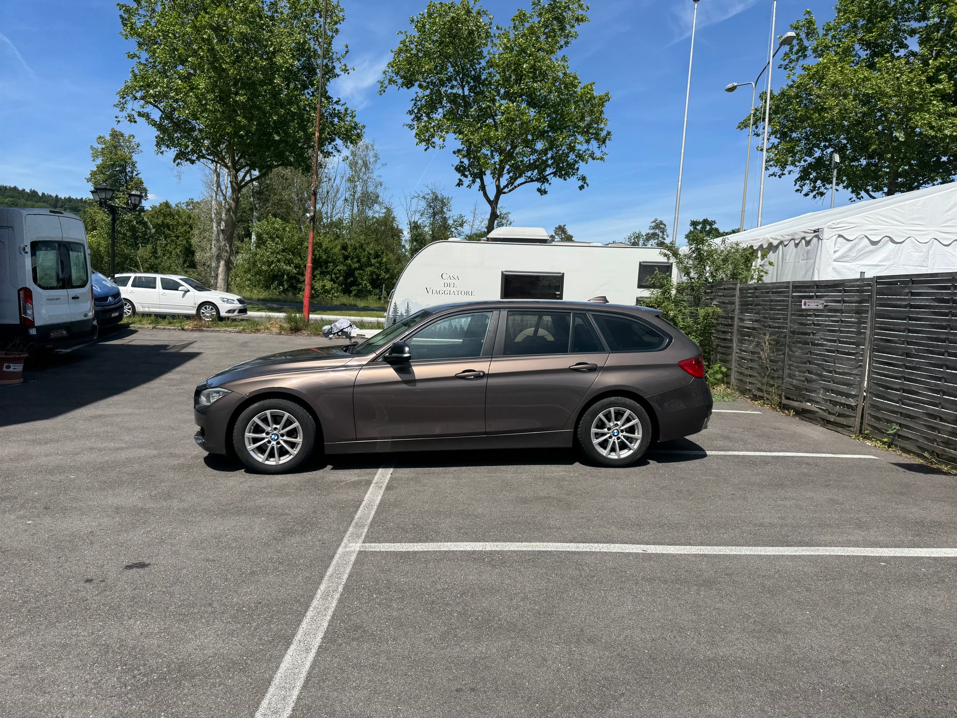 BMW 316d Touring Business Steptronic-showroom-element-3