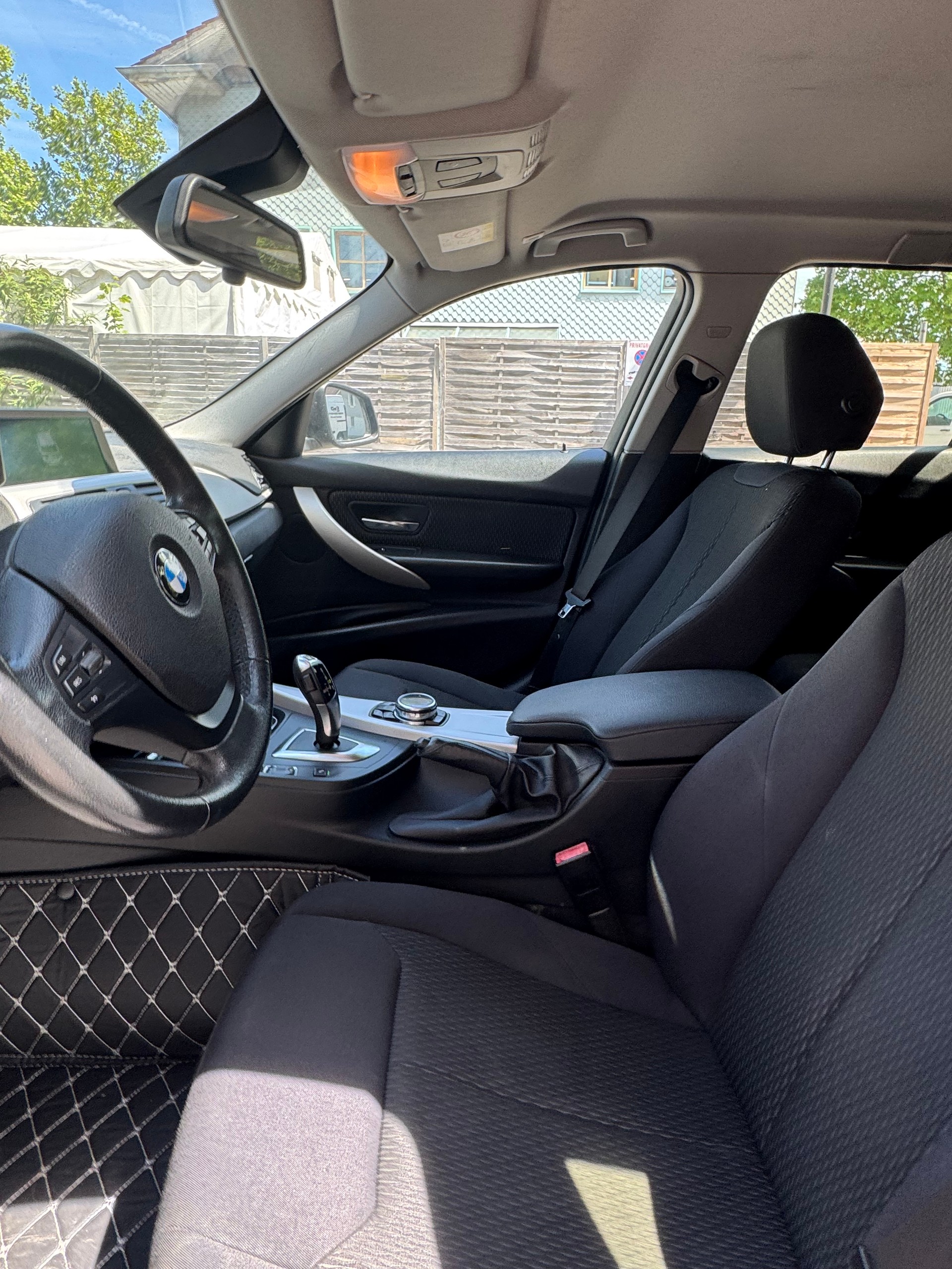 BMW 316d Touring Business Steptronic-image-8