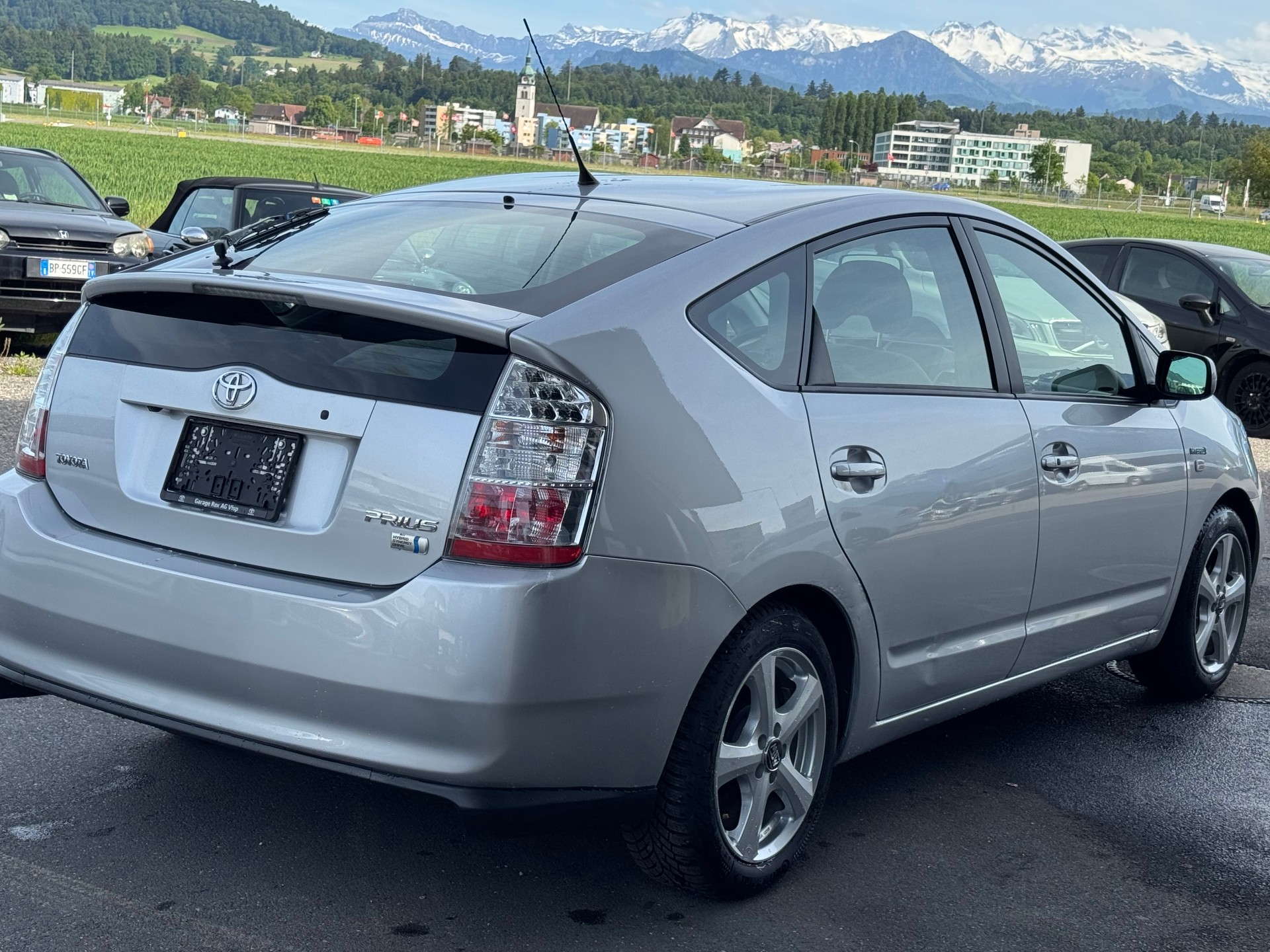 TOYOTA Prius 1.5 16V Hybrid-image-5