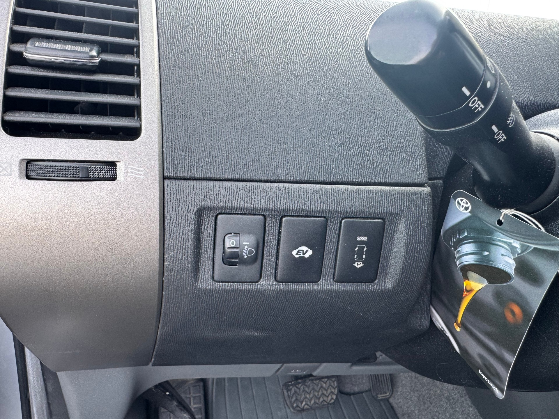 TOYOTA Prius 1.5 16V Hybrid-image-10