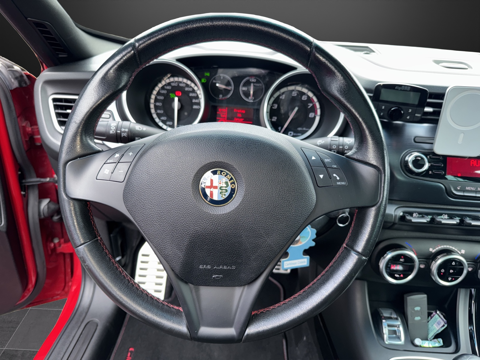 ALFA ROMEO Giulietta 1750 TBi Quadrifoglio Verde-image-10