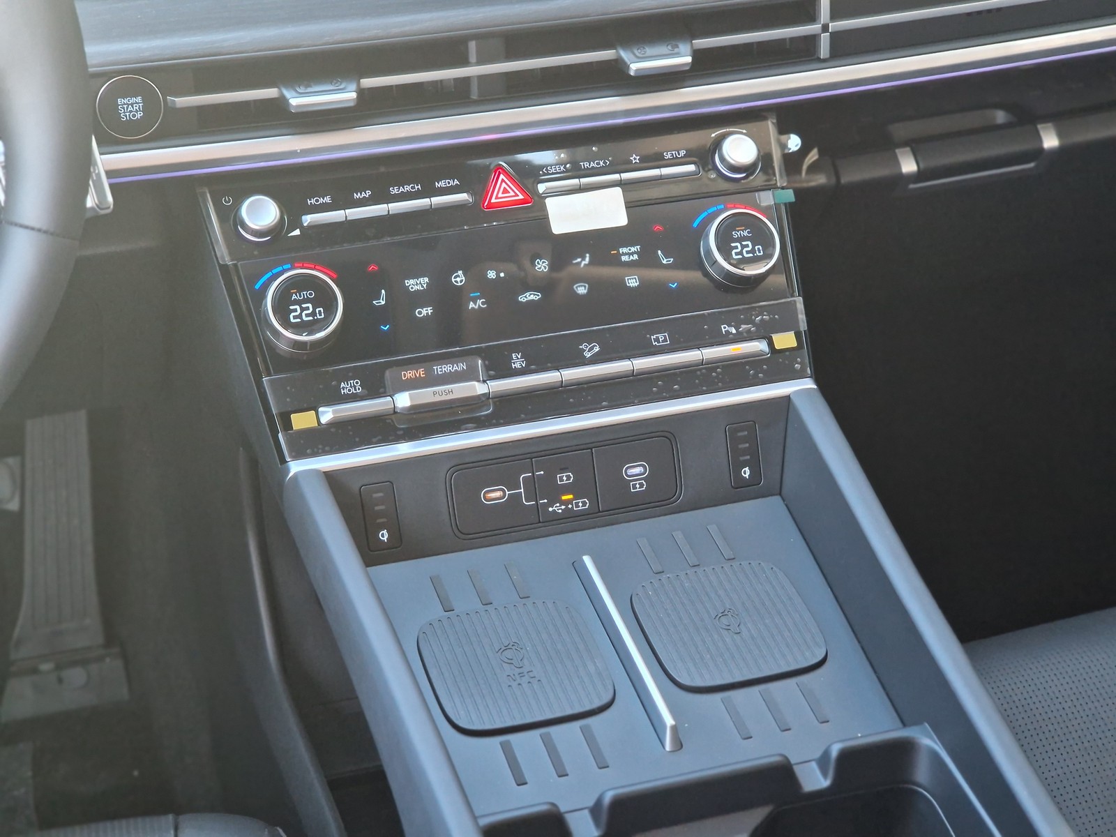 Hyundai Santa Fe 1.6 PHEV Ver.4WD — photo 7