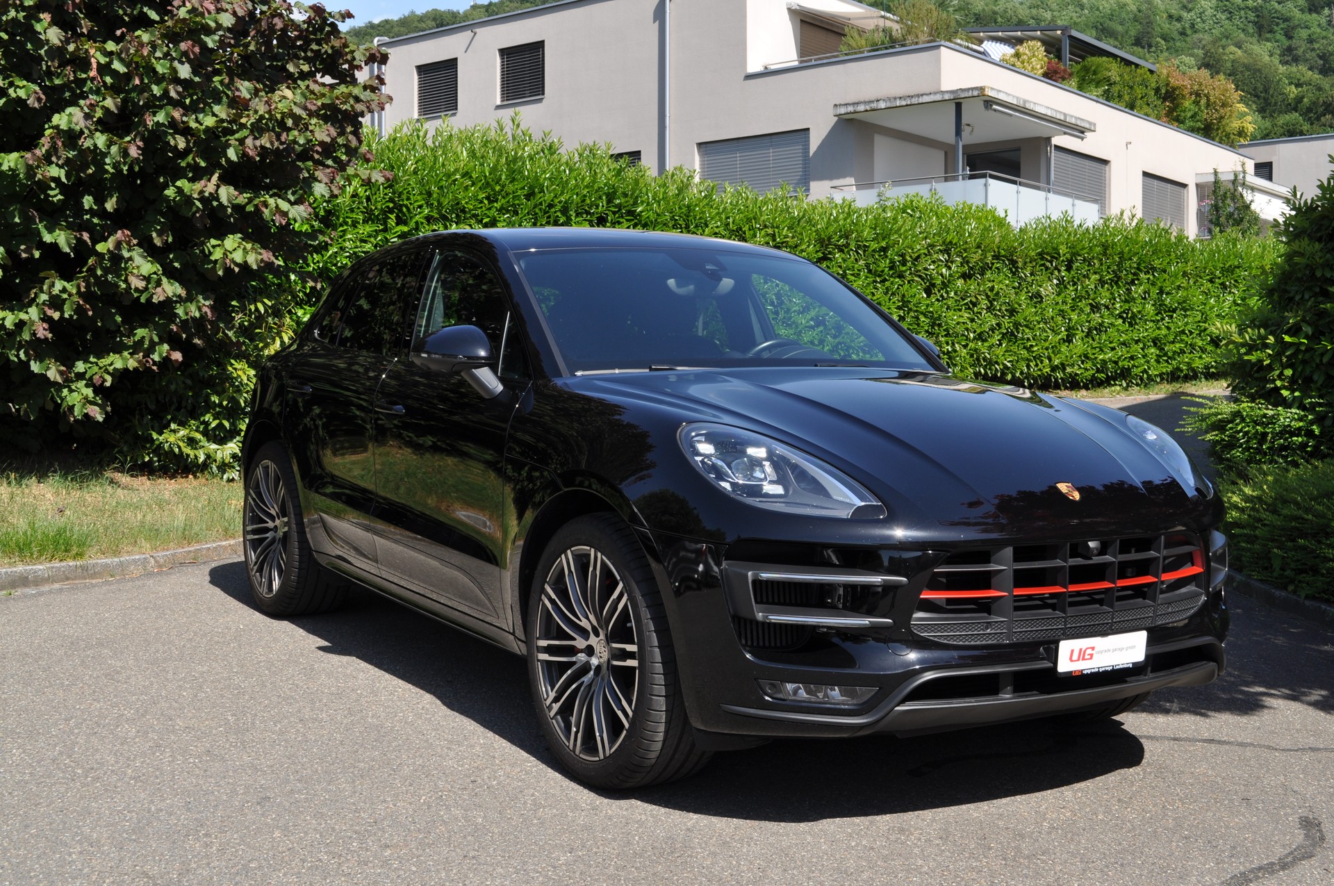 PORSCHE Macan Turbo PDK