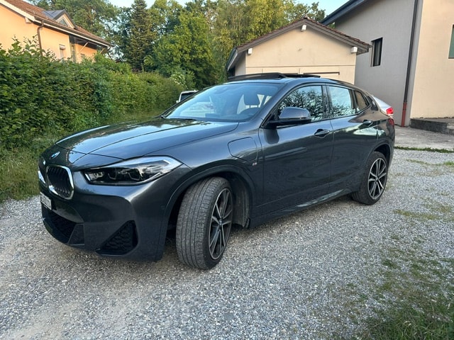BMW 25e xDrive-image-0
