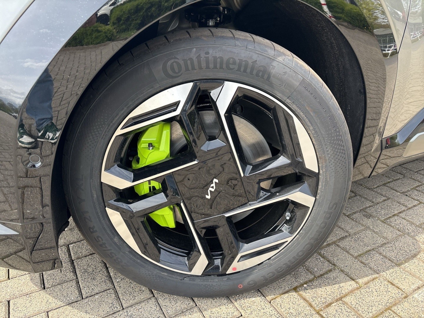KIA EV9 99,8 kWh GT 4x4 7 Sitzer mit Sportpaket-showroom-element-1