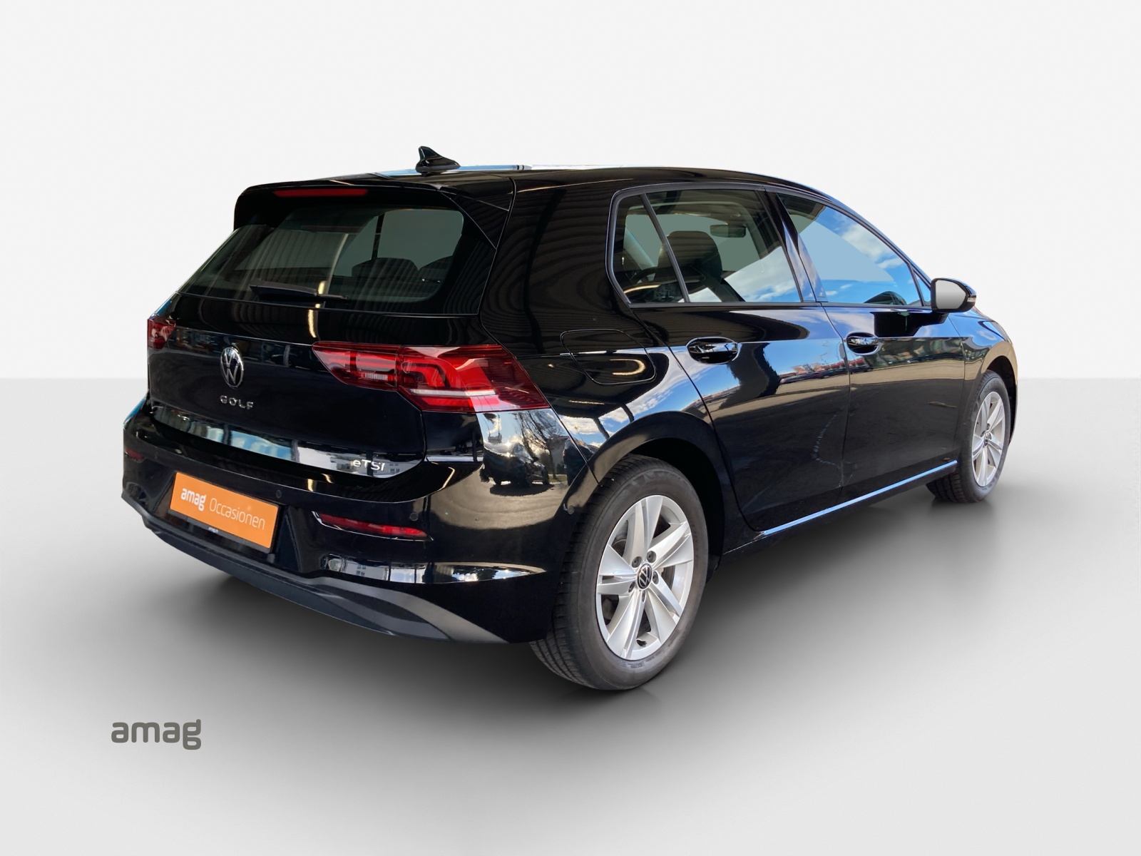 VW Golf 1.5 e TSI mHEV Life DSG-image-4