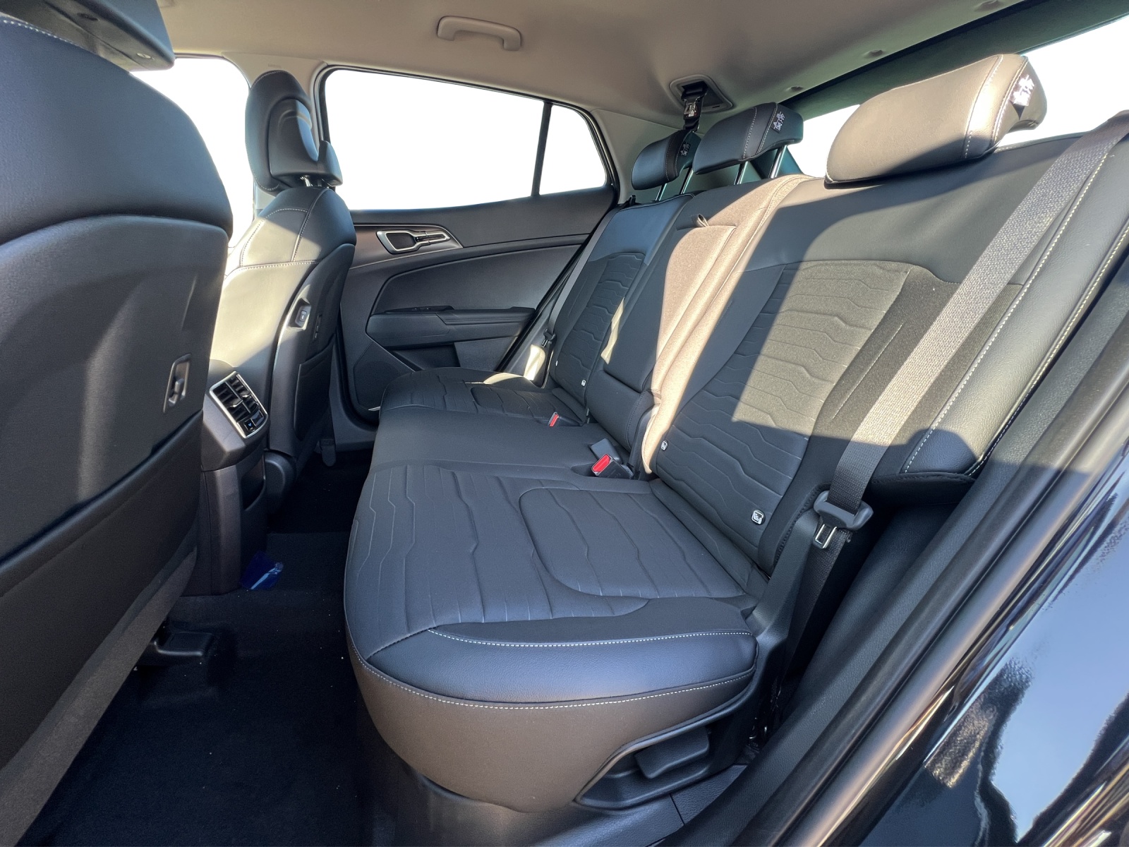 KIA Sportage 1.6 T-GDi Hybrid Power Edition-image-8