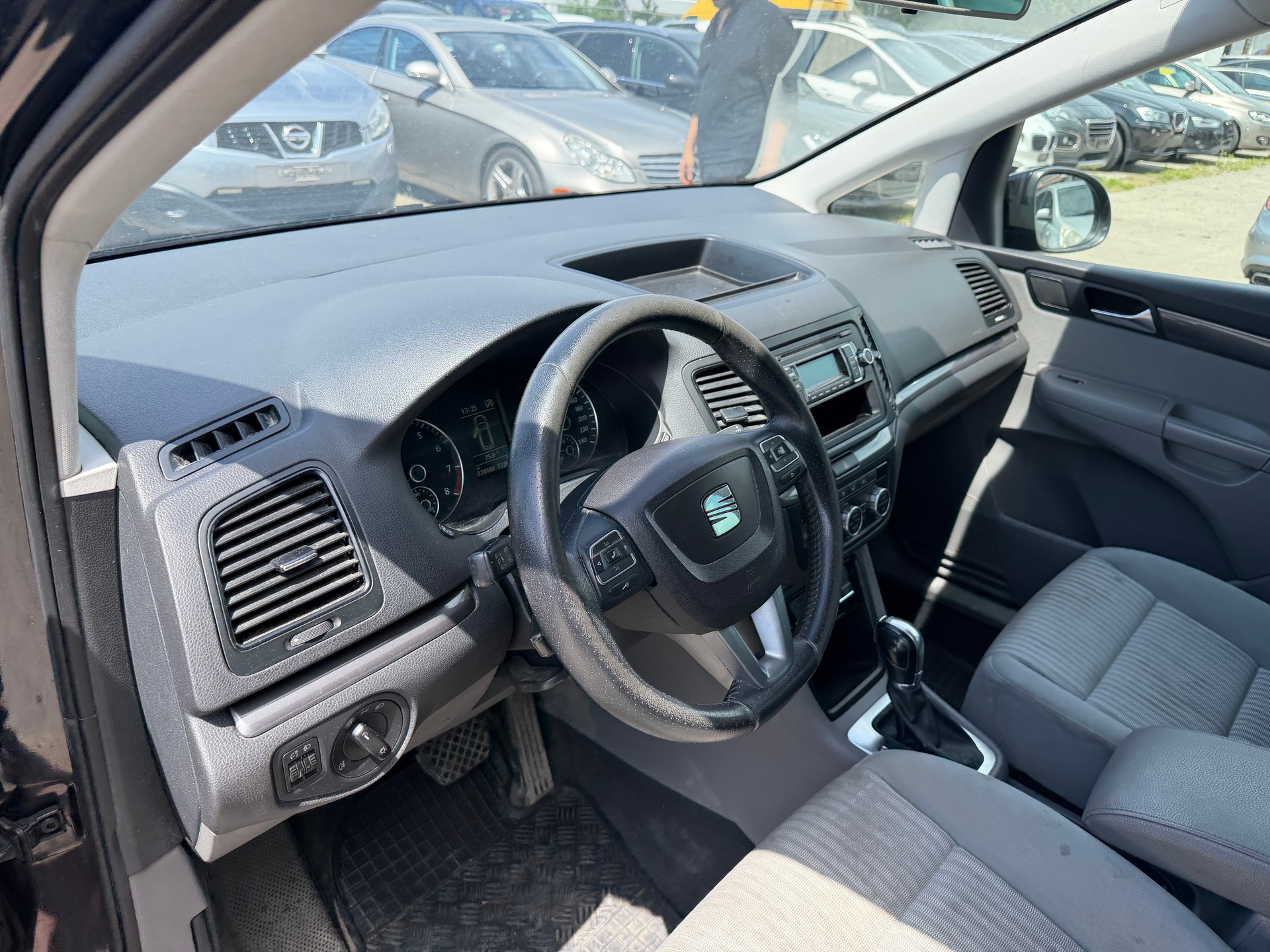 SEAT Alhambra 1.4 TSI Reference Eco DSG-image-9