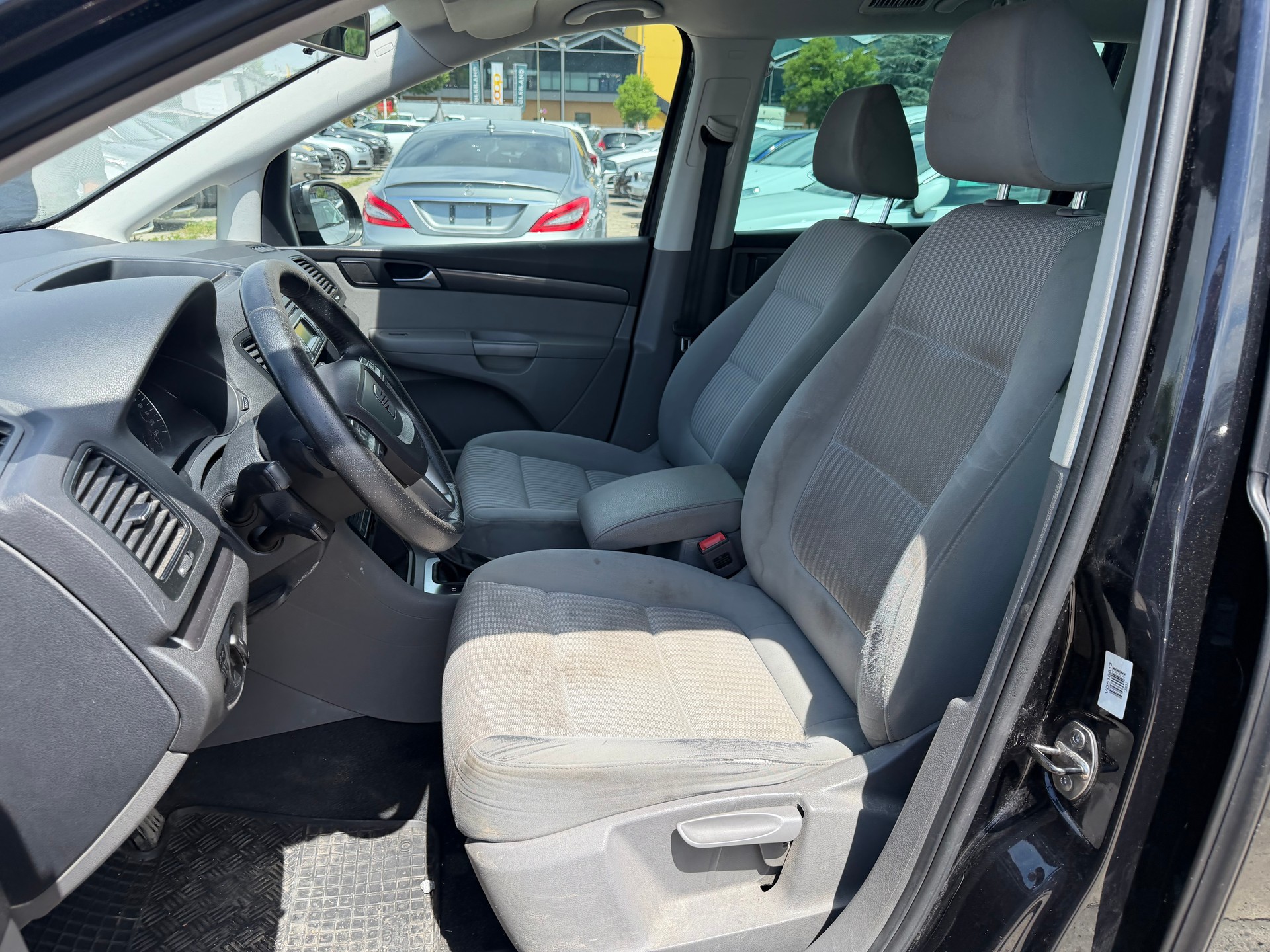 SEAT Alhambra 1.4 TSI Reference Eco DSG-image-8