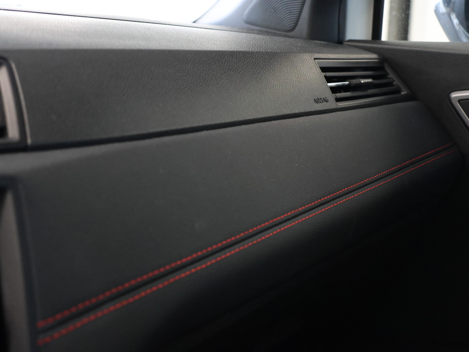 SEAT Arona 1.0 TSI Eco DSG SWISS FR *360 Kamera* *Carplay* *Sitzheizung*-image-26