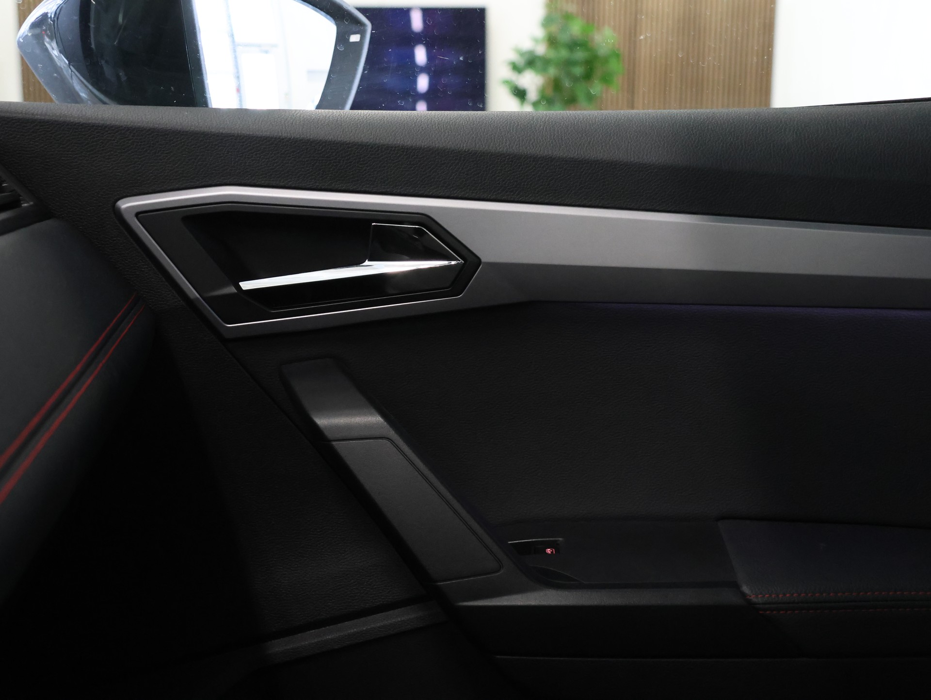 SEAT Arona 1.0 TSI Eco DSG SWISS FR *360 Kamera* *Carplay* *Sitzheizung*-image-27