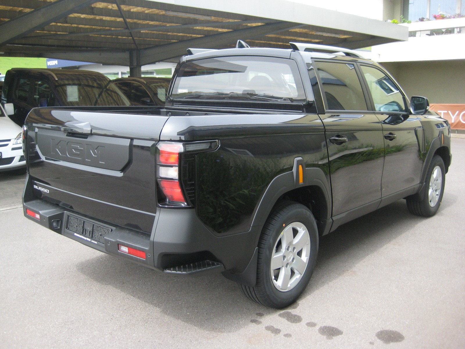 KGM-SsangYong Musso 2.2 Platinum 4WD A-image-3