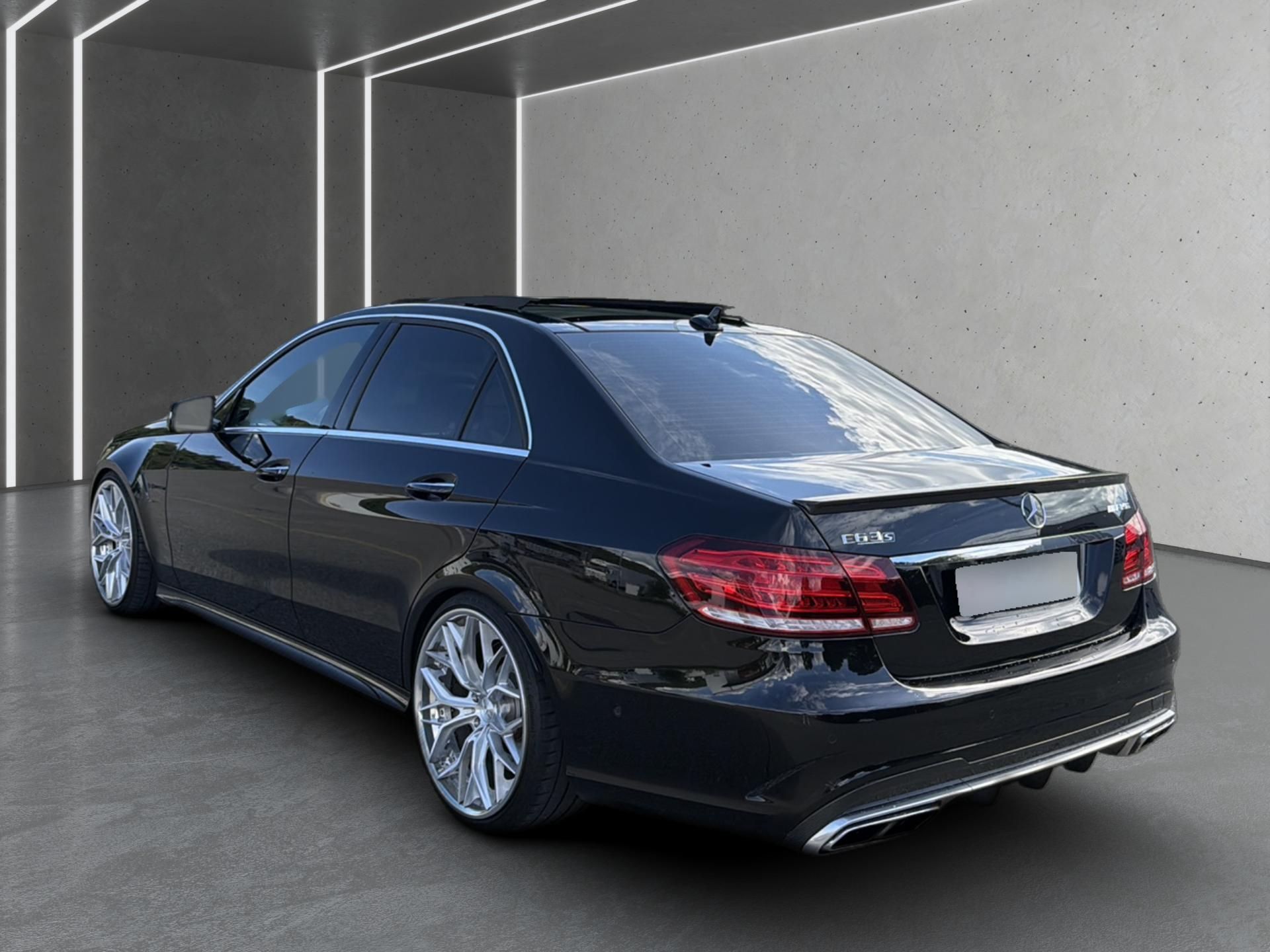 MERCEDES-BENZ E 63 AMG -Klasse Allrad (W212) S 4MATIC Aut.-showroom-element-3