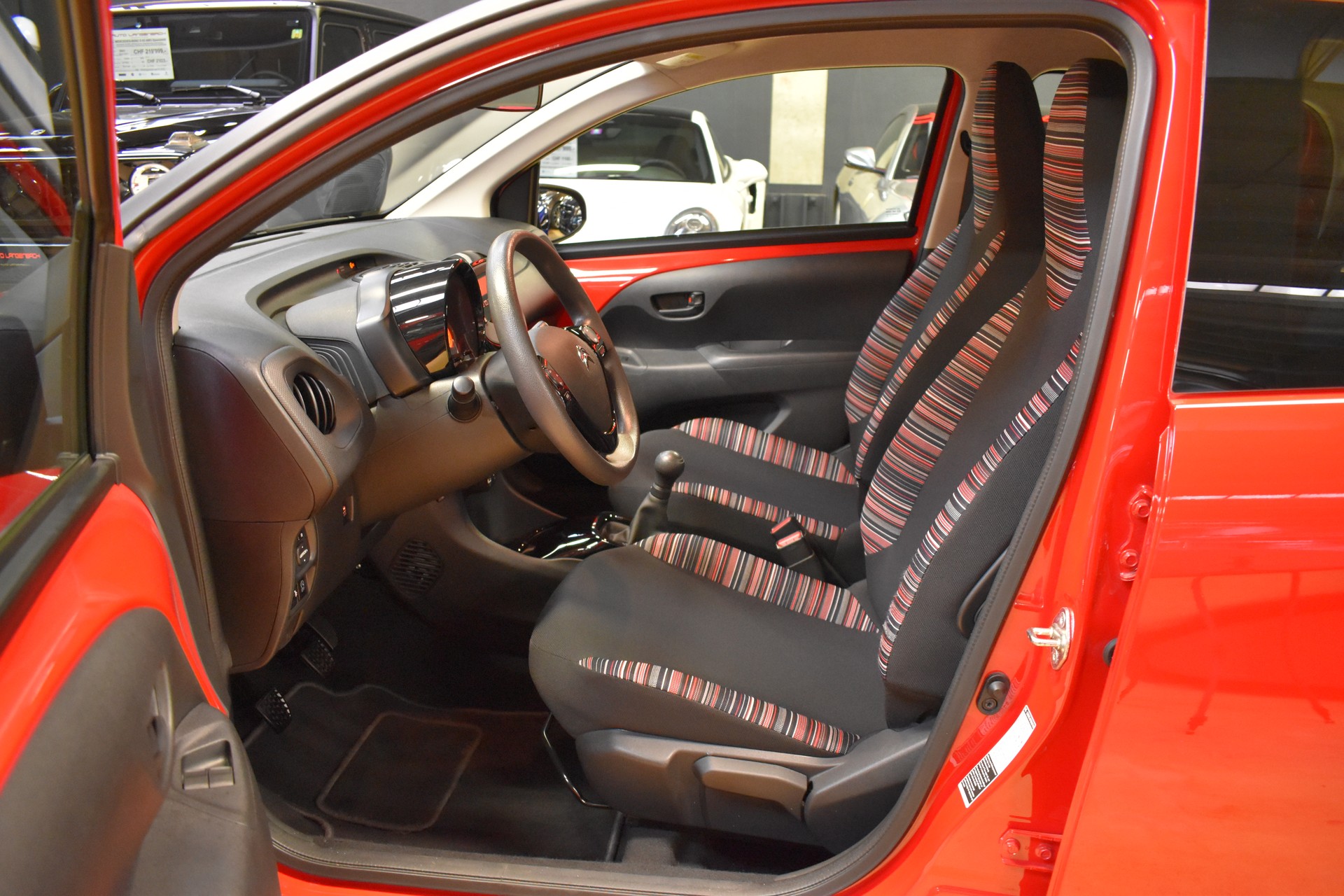 CITROEN C1 1.0 VTi Shine Stop&Start ***FaceLift Model 2021 - 72PS***-image-8