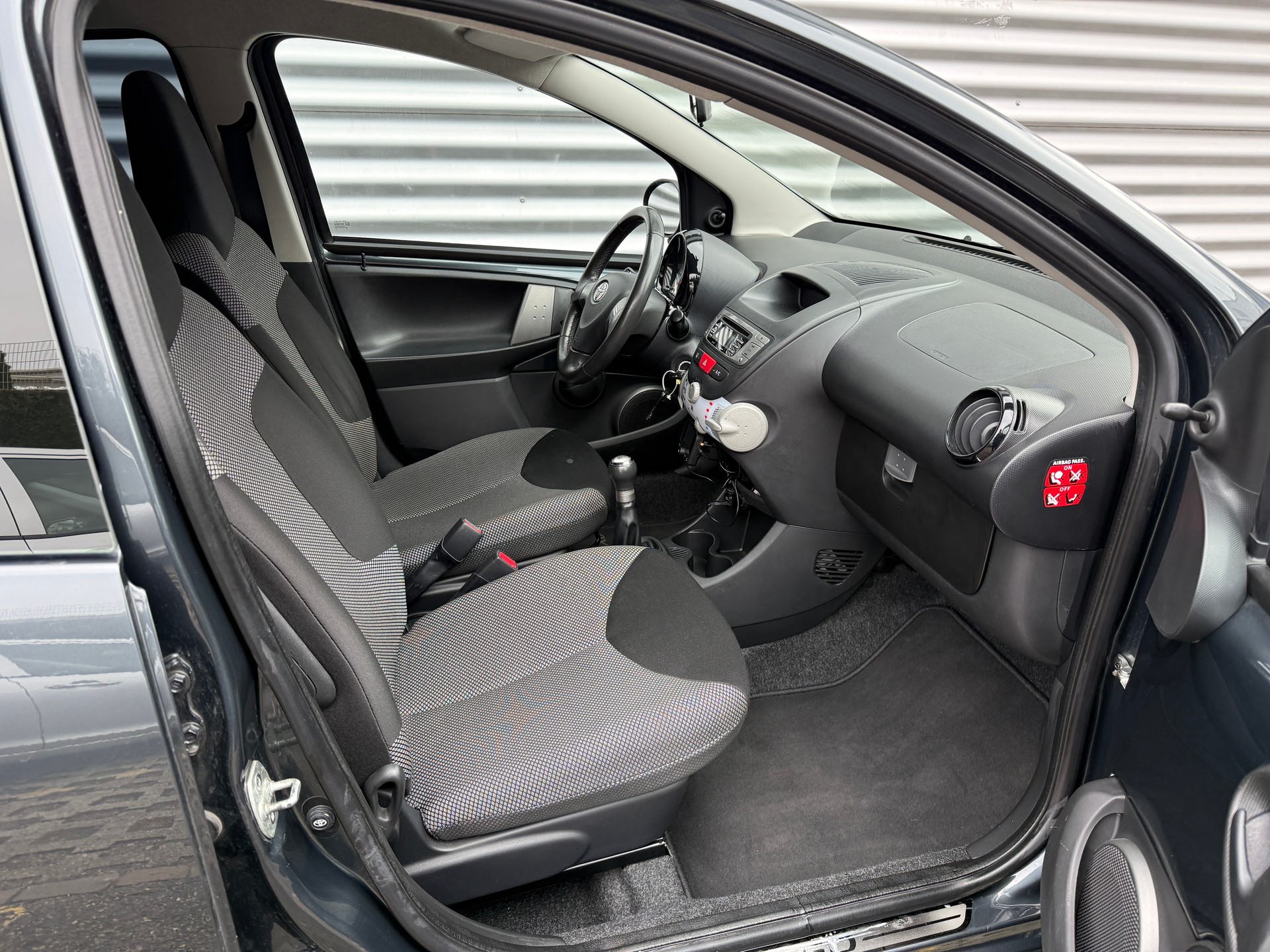 TOYOTA Aygo 1.0 VVT-i Luna-image-7