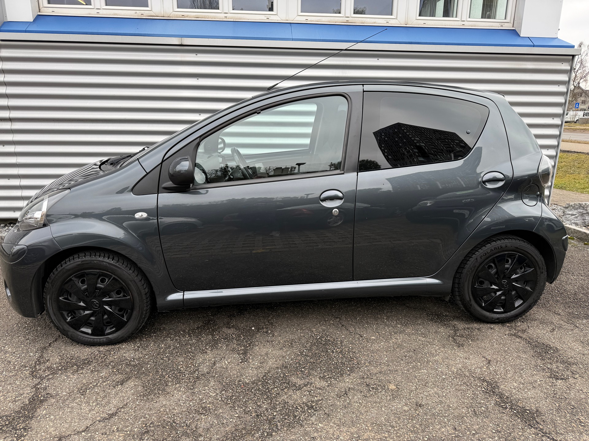TOYOTA Aygo 1.0 VVT-i Luna-image-2