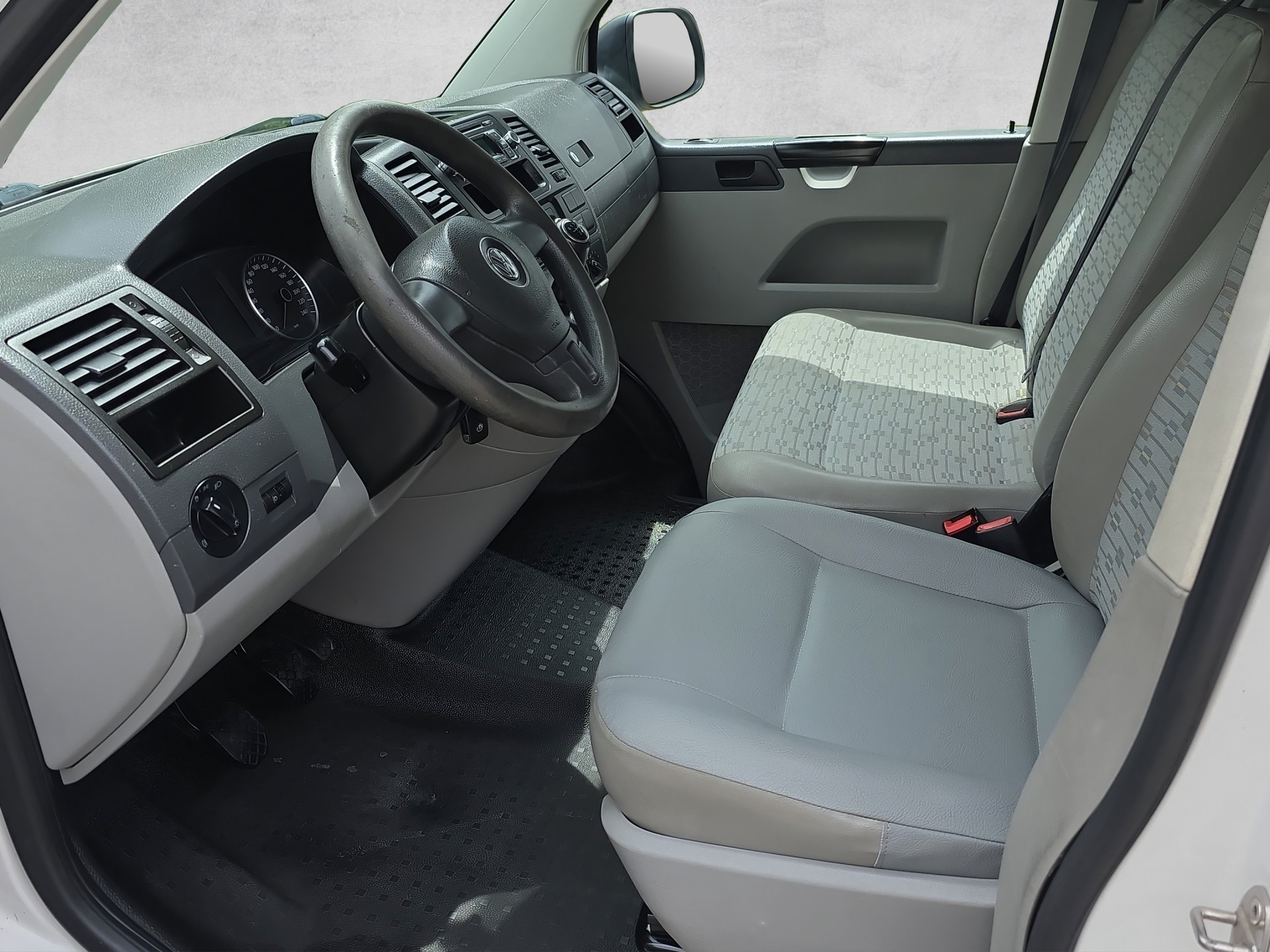 VW T5 2.0 TDI BMT 4Motion-image-4