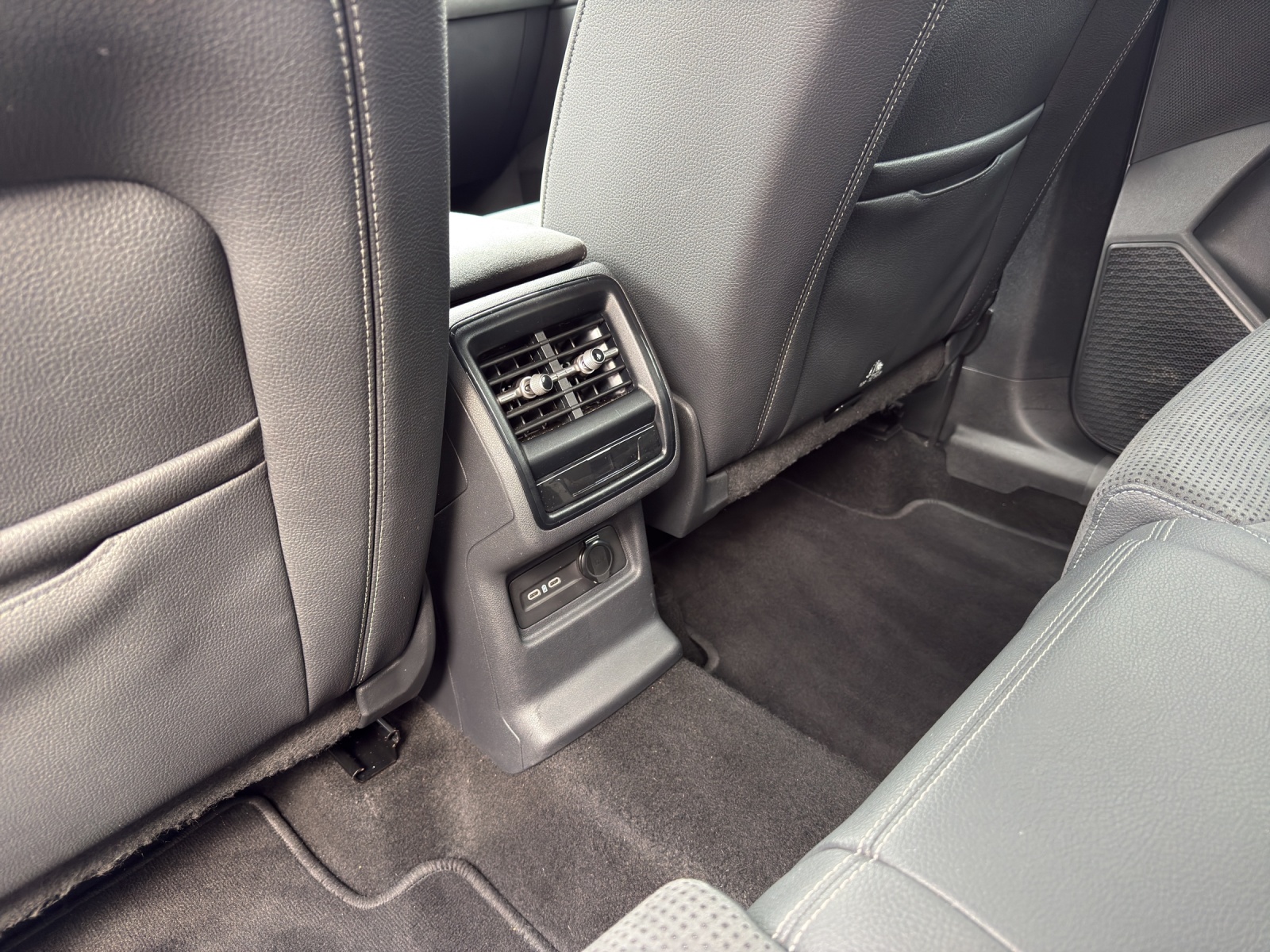 SKODA Kodiaq 2.0 TDI Sportline 4x4-image-10