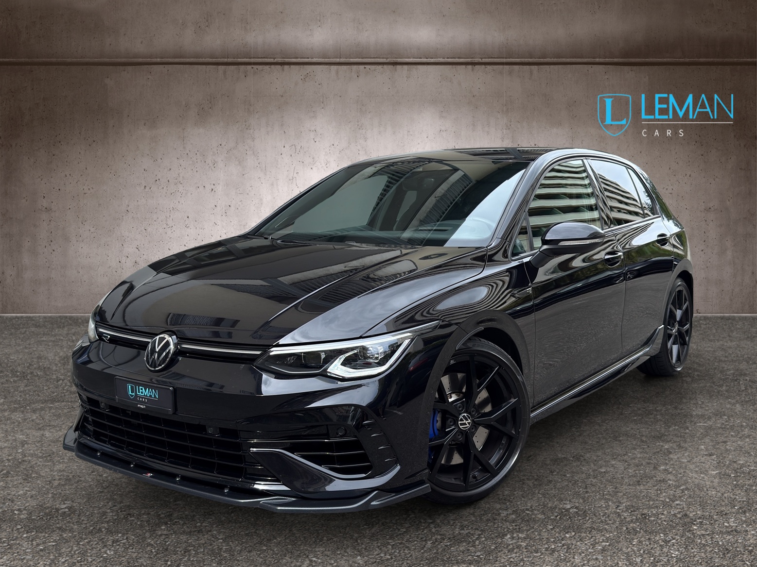 VW Golf 2.0 TSI R DSG 4Motion-image-0