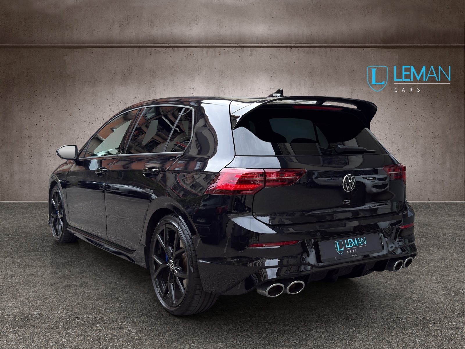 VW Golf 2.0 TSI R DSG 4Motion-image-6