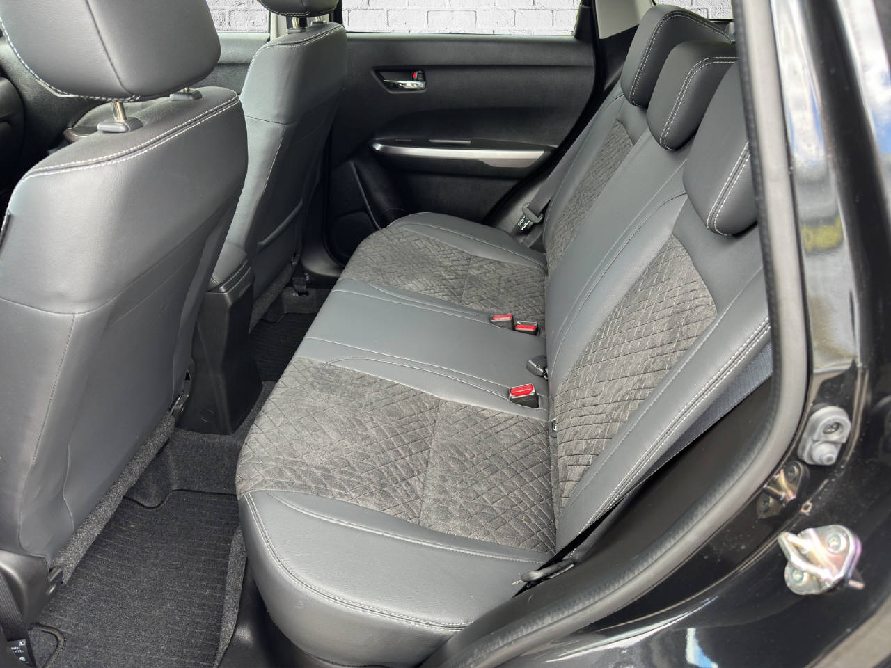 SUZUKI Vitara 1.4 T Compact Top Hybrid 4x4-image-7