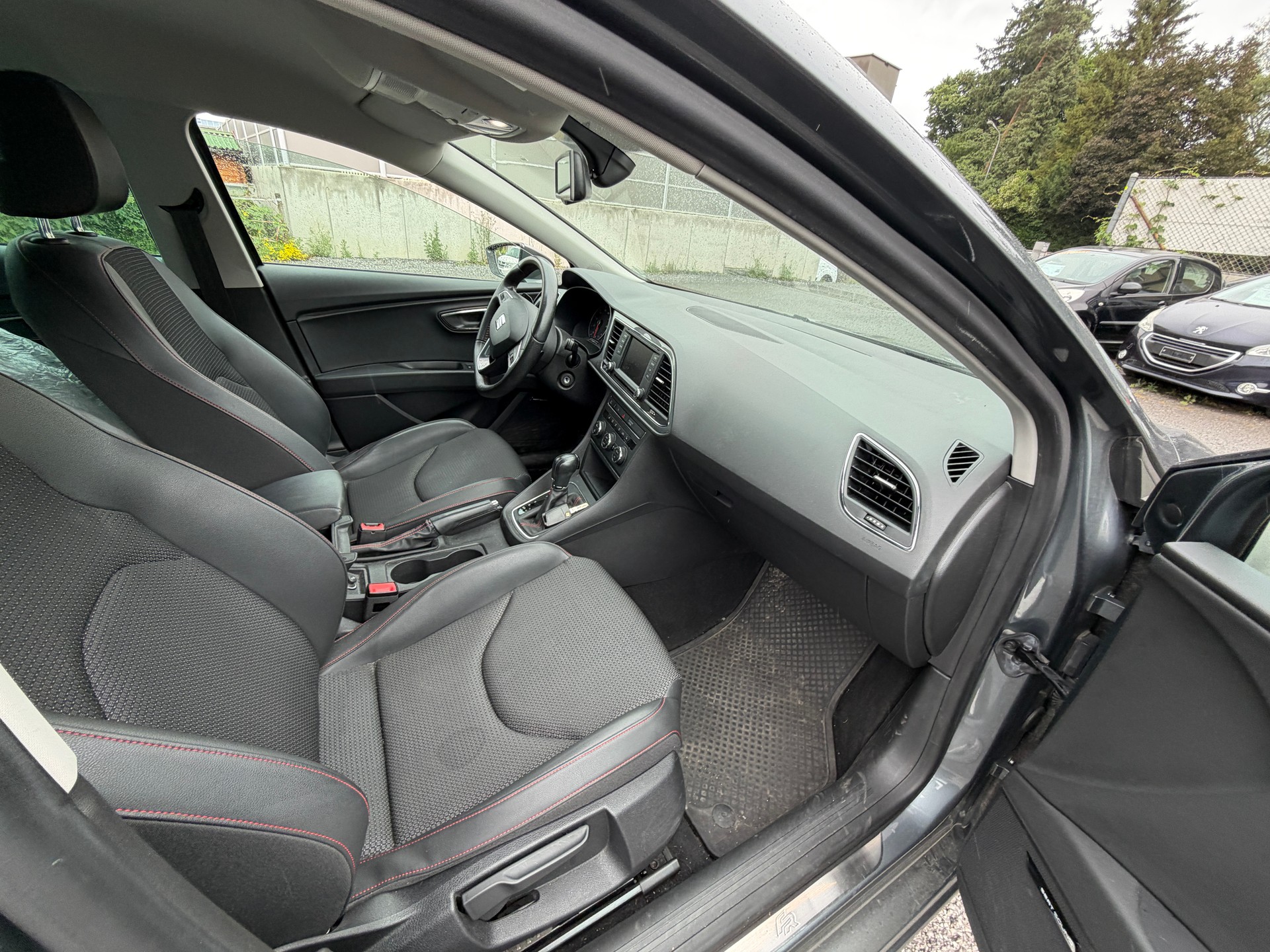 SEAT Leon 1.8 TSI FR DSG-image-7