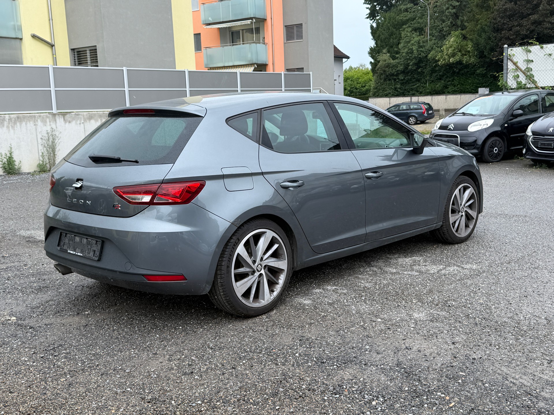 SEAT Leon 1.8 TSI FR DSG-image-13