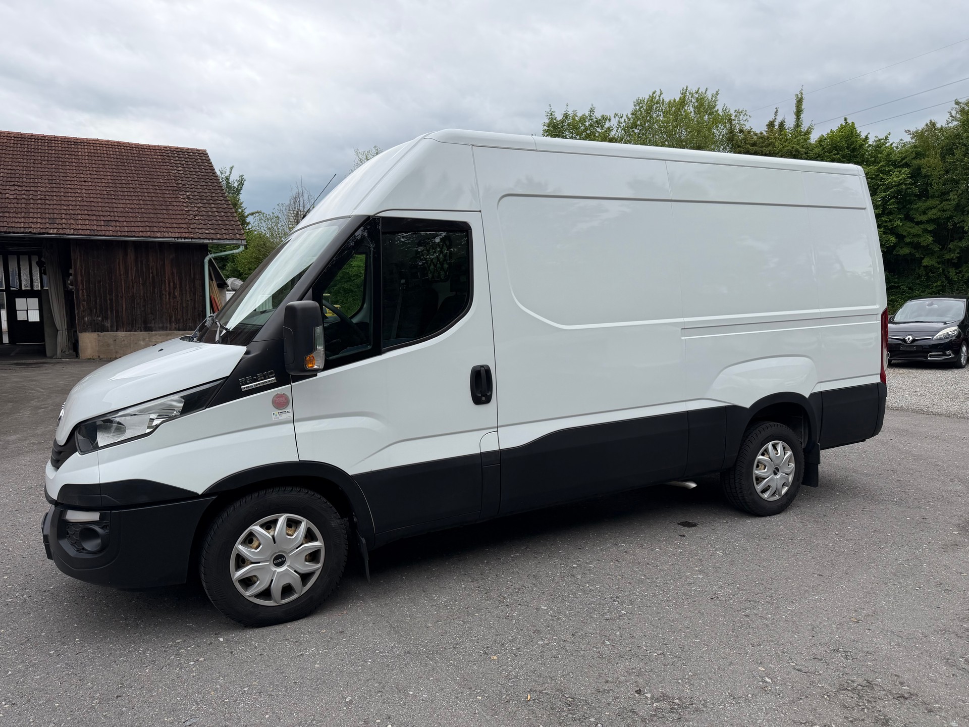 IVECO 35 S 21 A8 VL-image-1