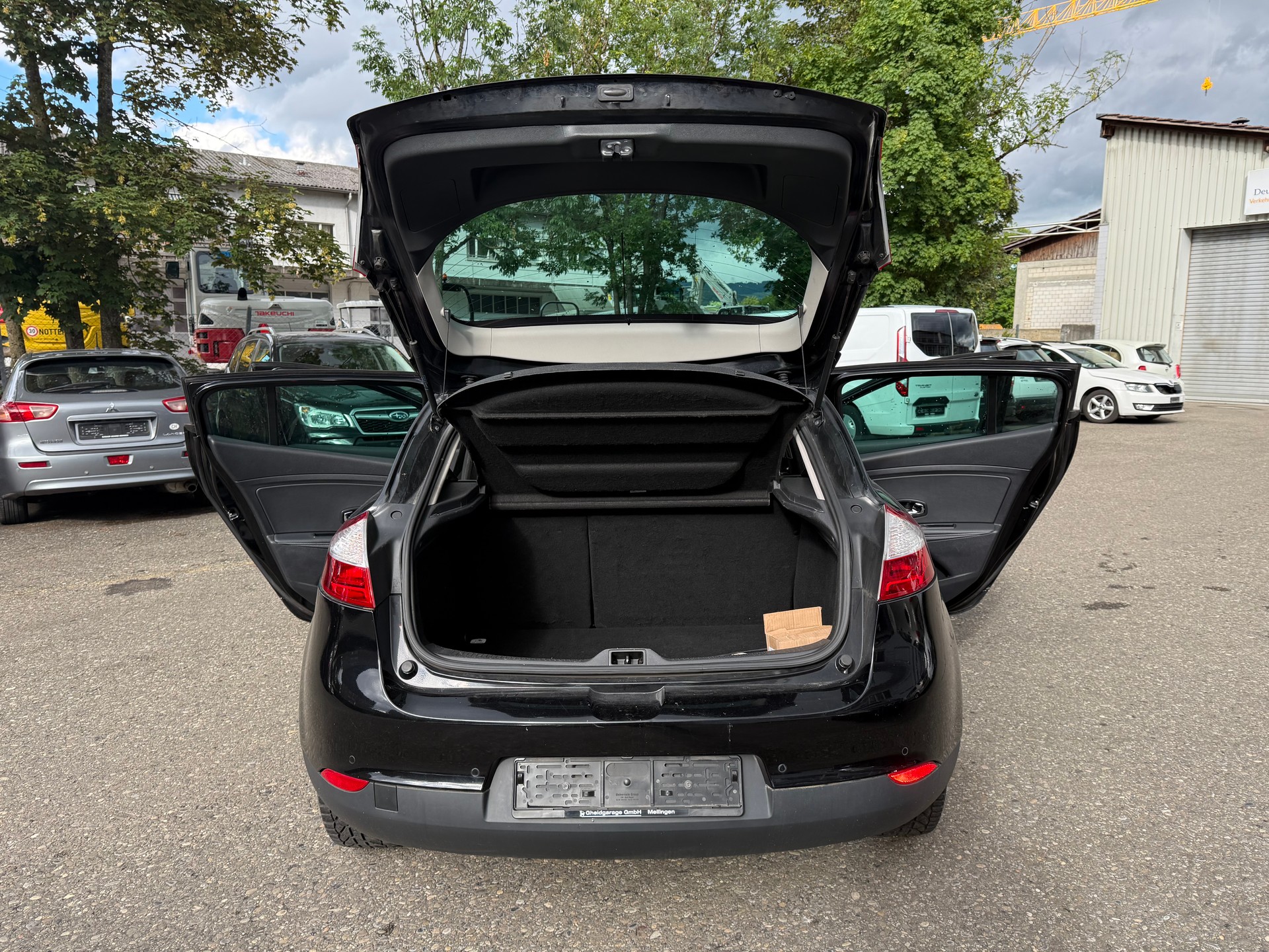 RENAULT Mégane 1.2 16V Turbo Bose EDC-image-10