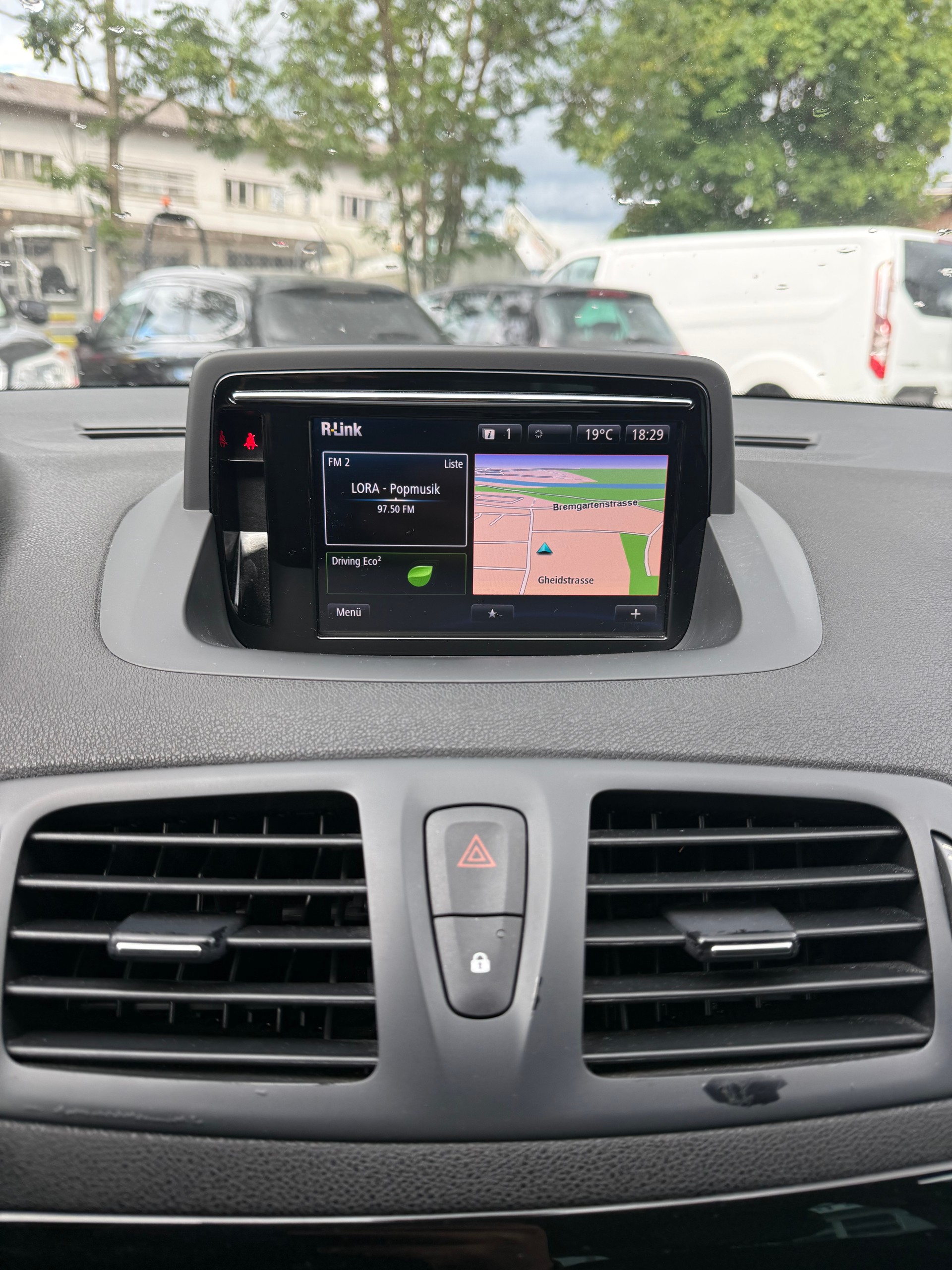 RENAULT Mégane 1.2 16V Turbo Bose EDC-image-11