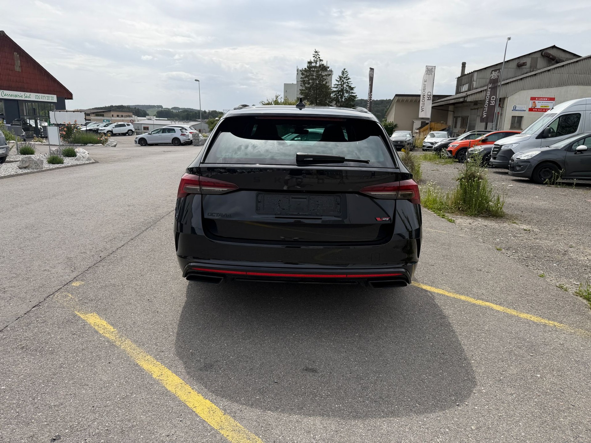 SKODA Octavia Combi 2.0 TSI DSG RS-image-3