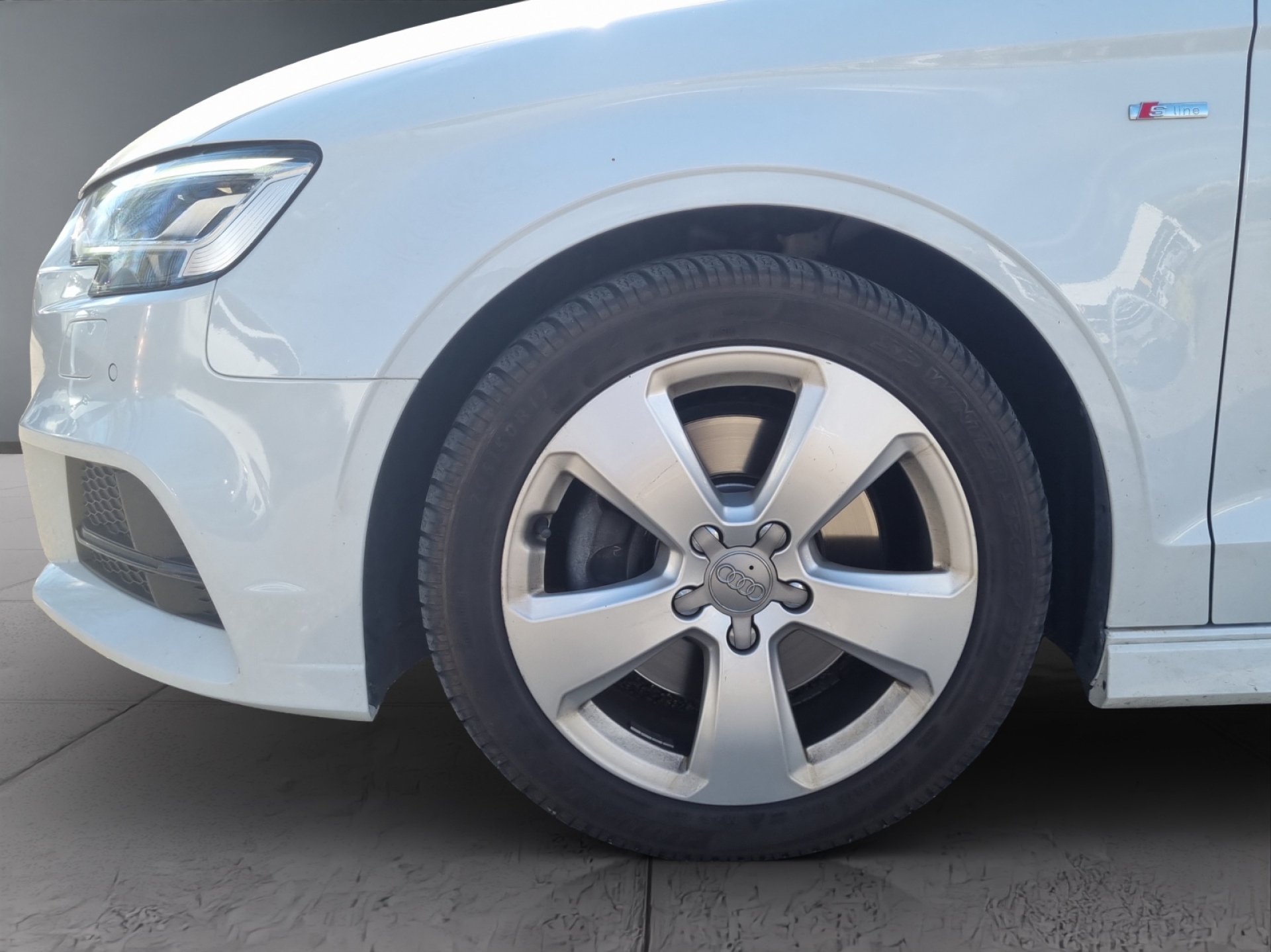 AUDI A3 Cabriolet 2.0 T FSI Sport qu. S-Tronic-image-15