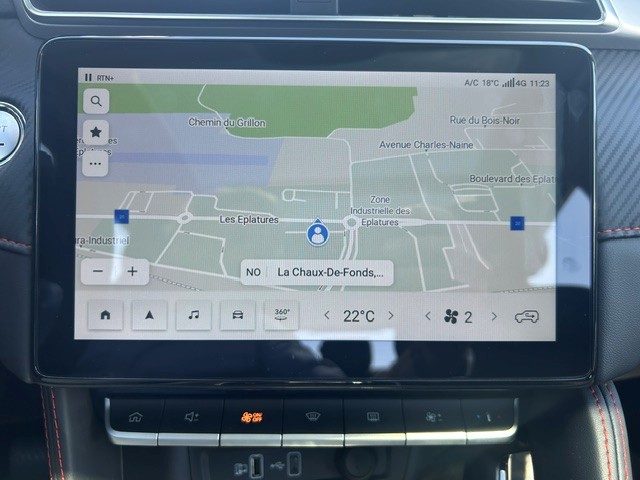 MG ZS EV 70kWh Luxury-image-7