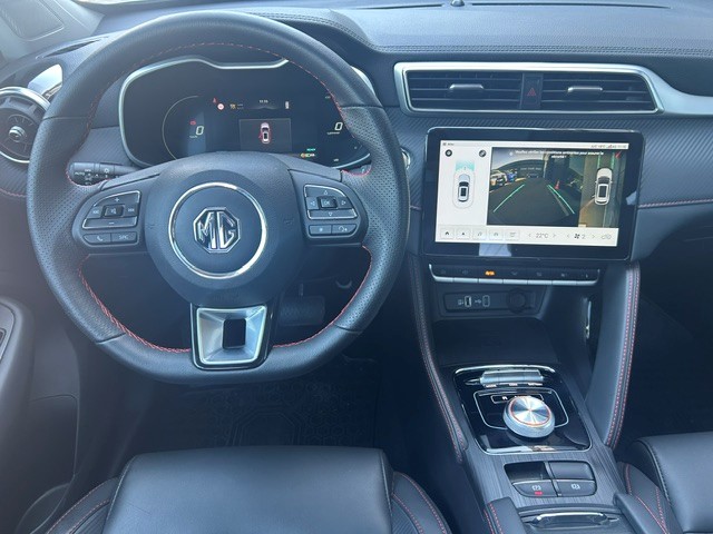 MG ZS EV 70kWh Luxury-image-6
