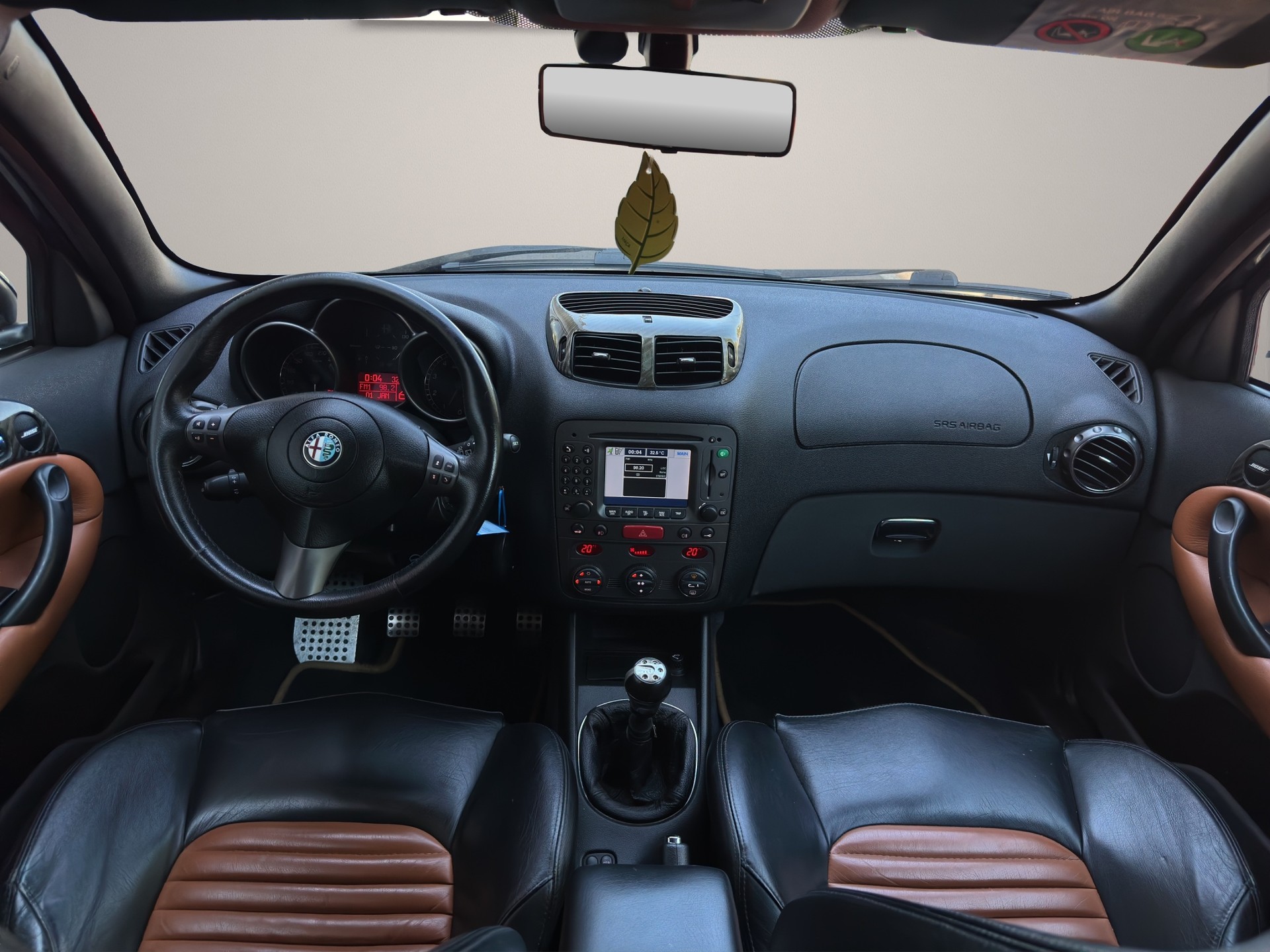 ALFA ROMEO 147 3.2 GTA-image-6