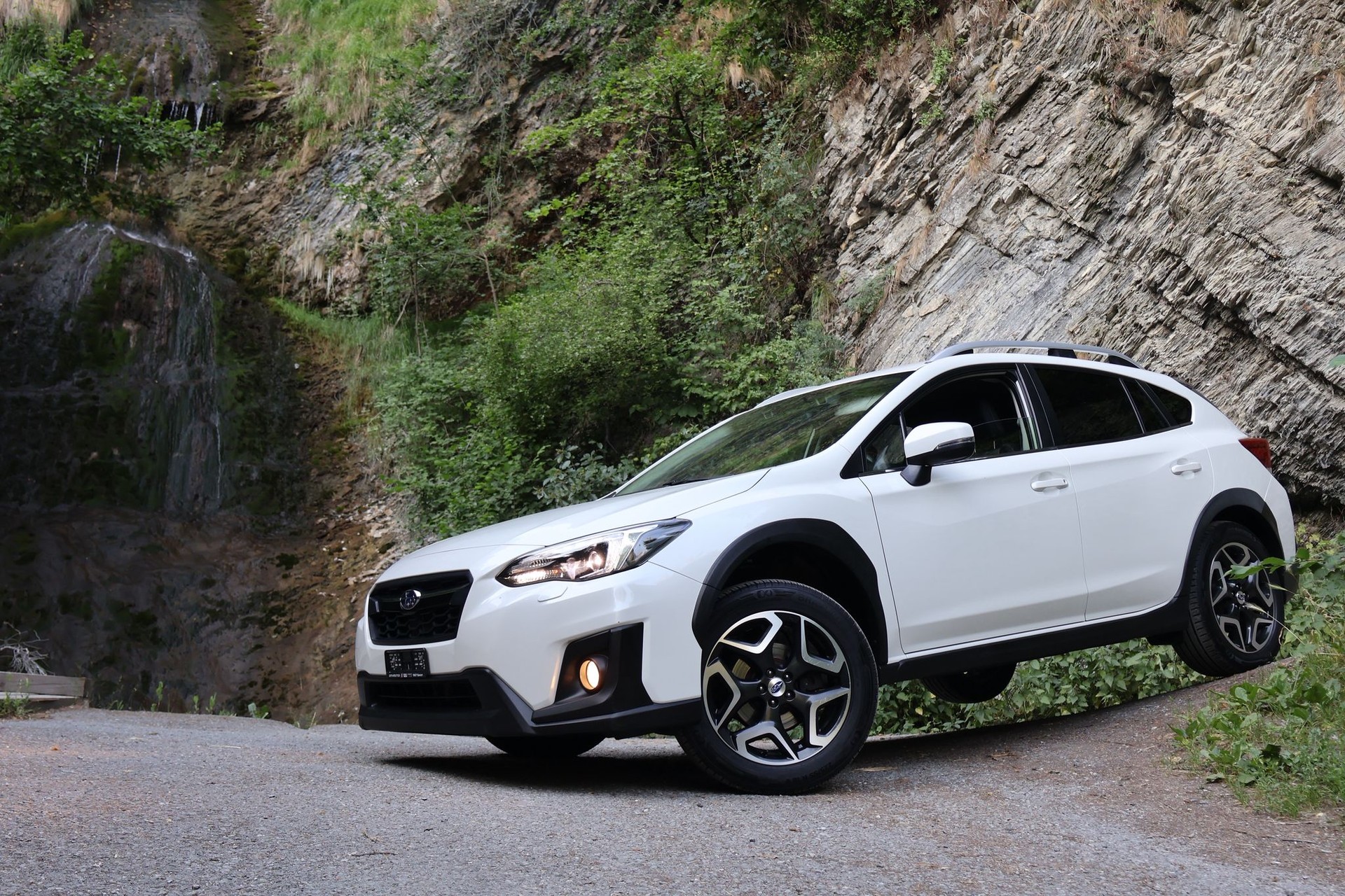 SUBARU XV 2.0 Swiss AWD Lineartronic-image-0