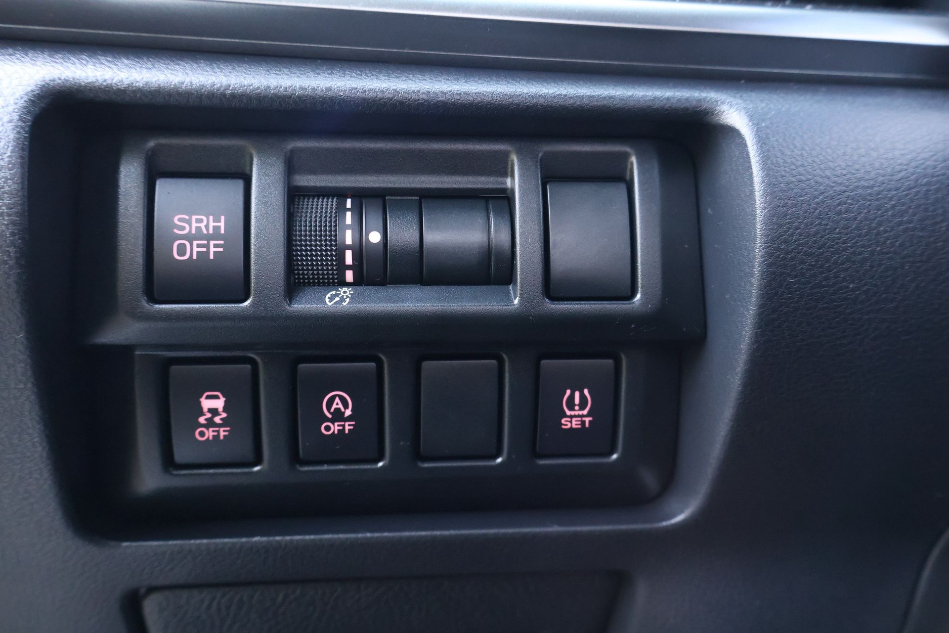 SUBARU XV 2.0 Swiss AWD Lineartronic-image-12