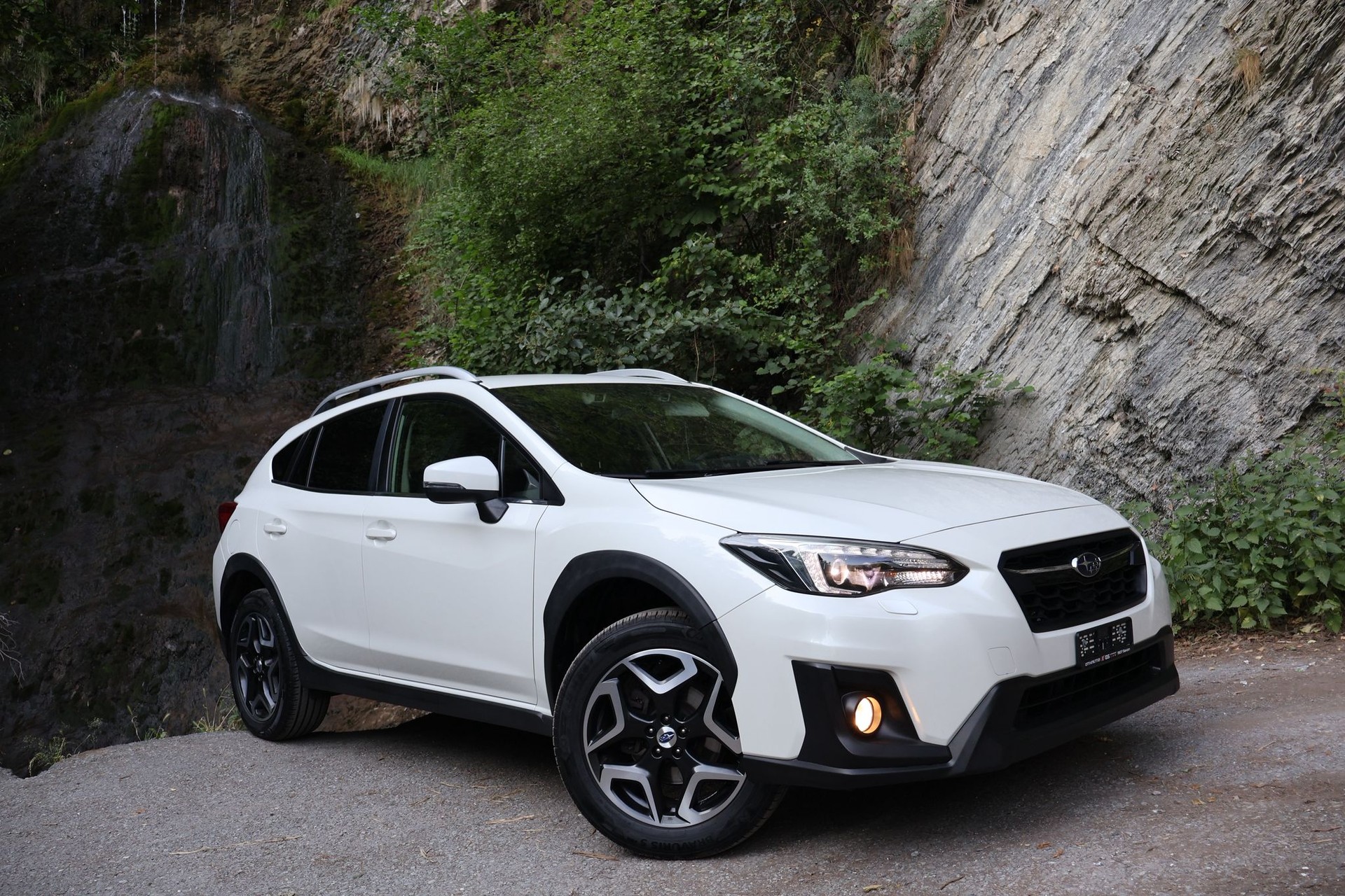 SUBARU XV 2.0 Swiss AWD Lineartronic-image-2