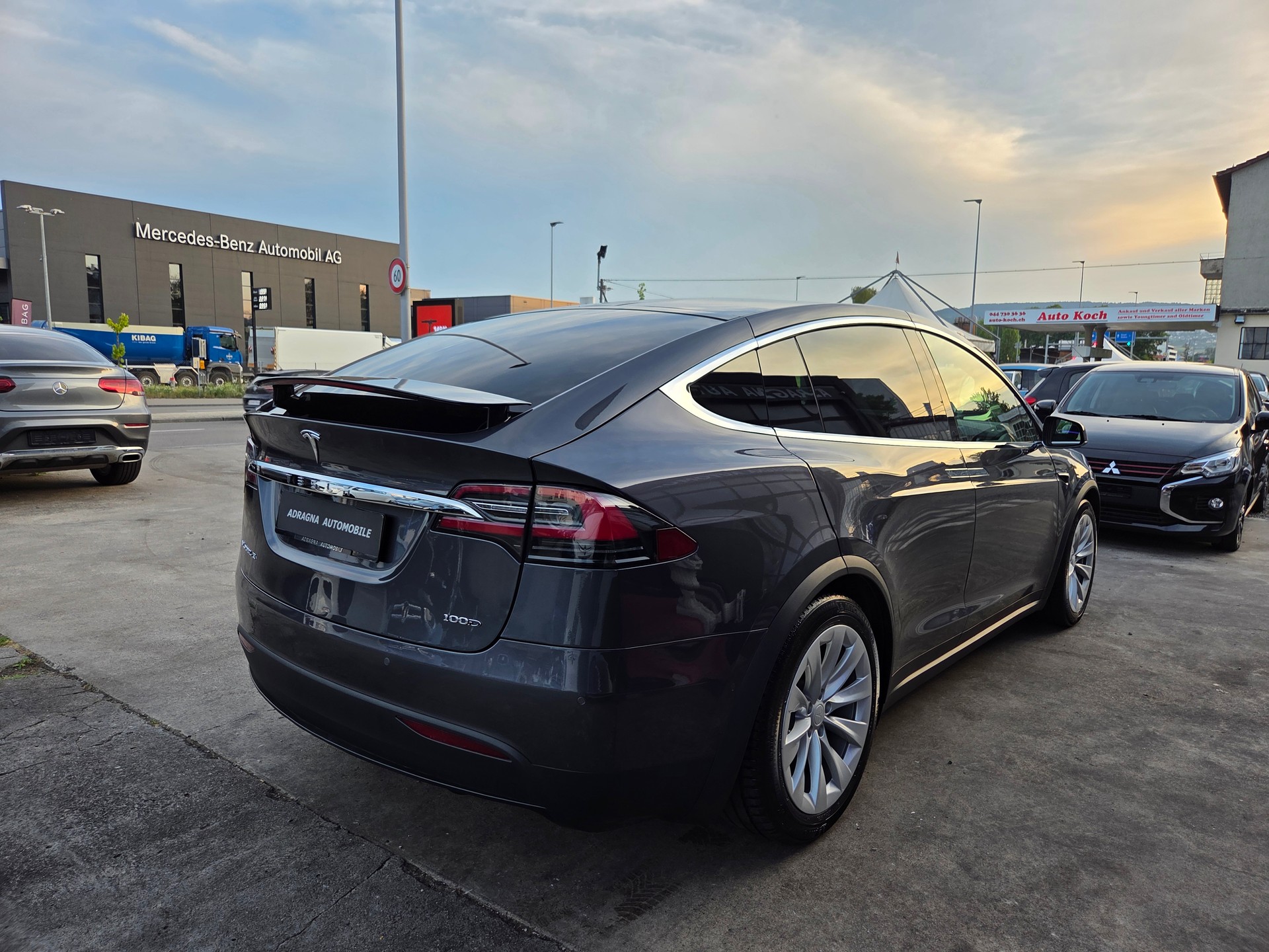 TESLA Model X 100 D-image-8