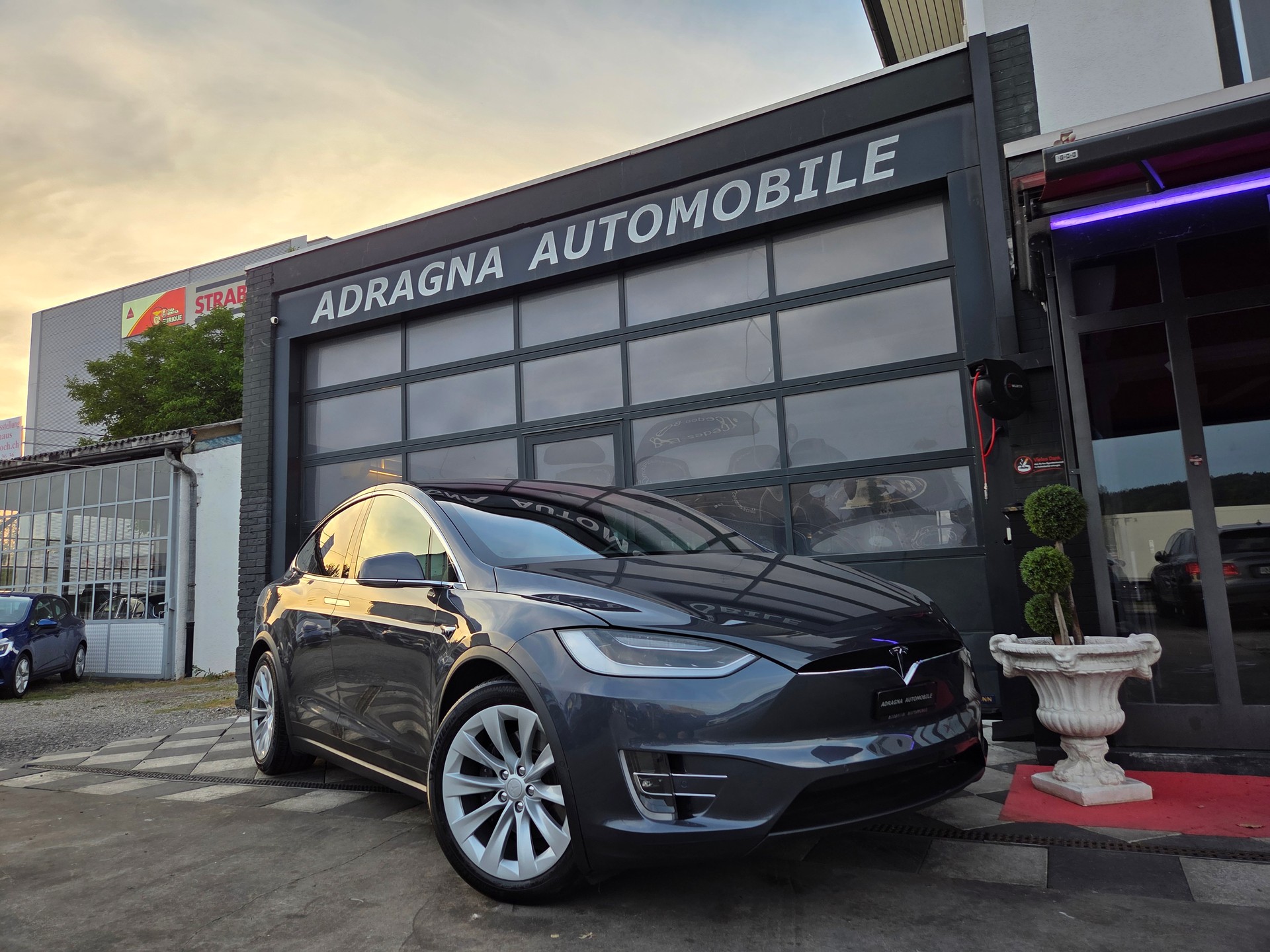 TESLA Model X 100 D-image-1