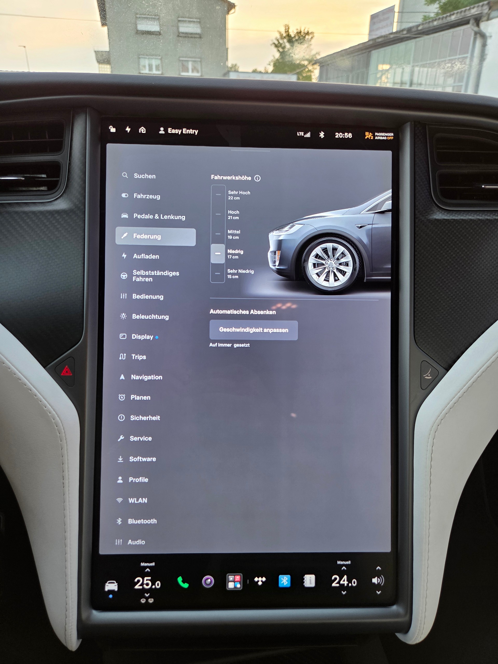 TESLA Model X 100 D-image-21
