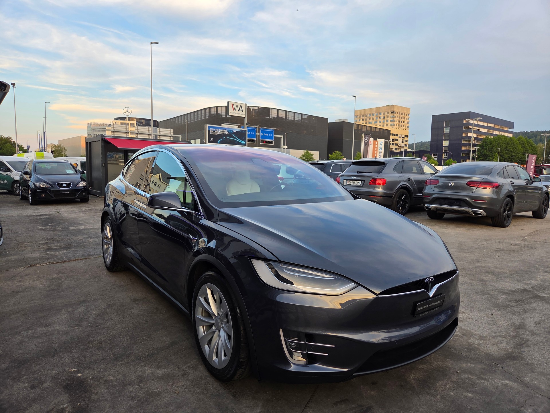 TESLA Model X 100 D-image-9