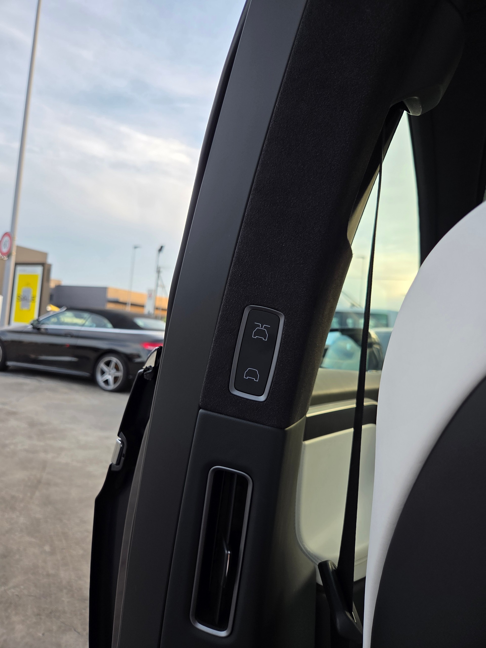 TESLA Model X 100 D-image-18