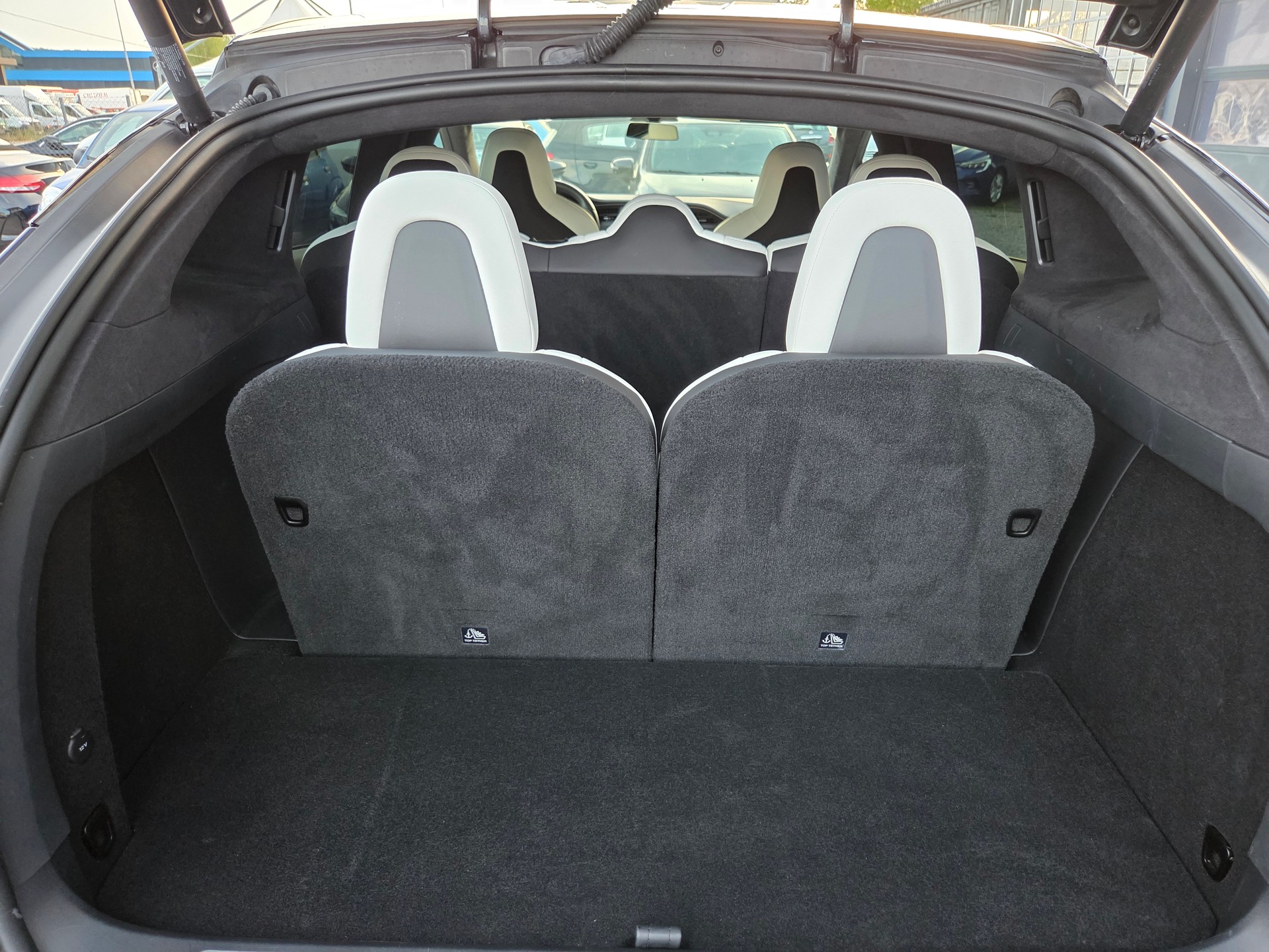 TESLA Model X 100 D-image-22