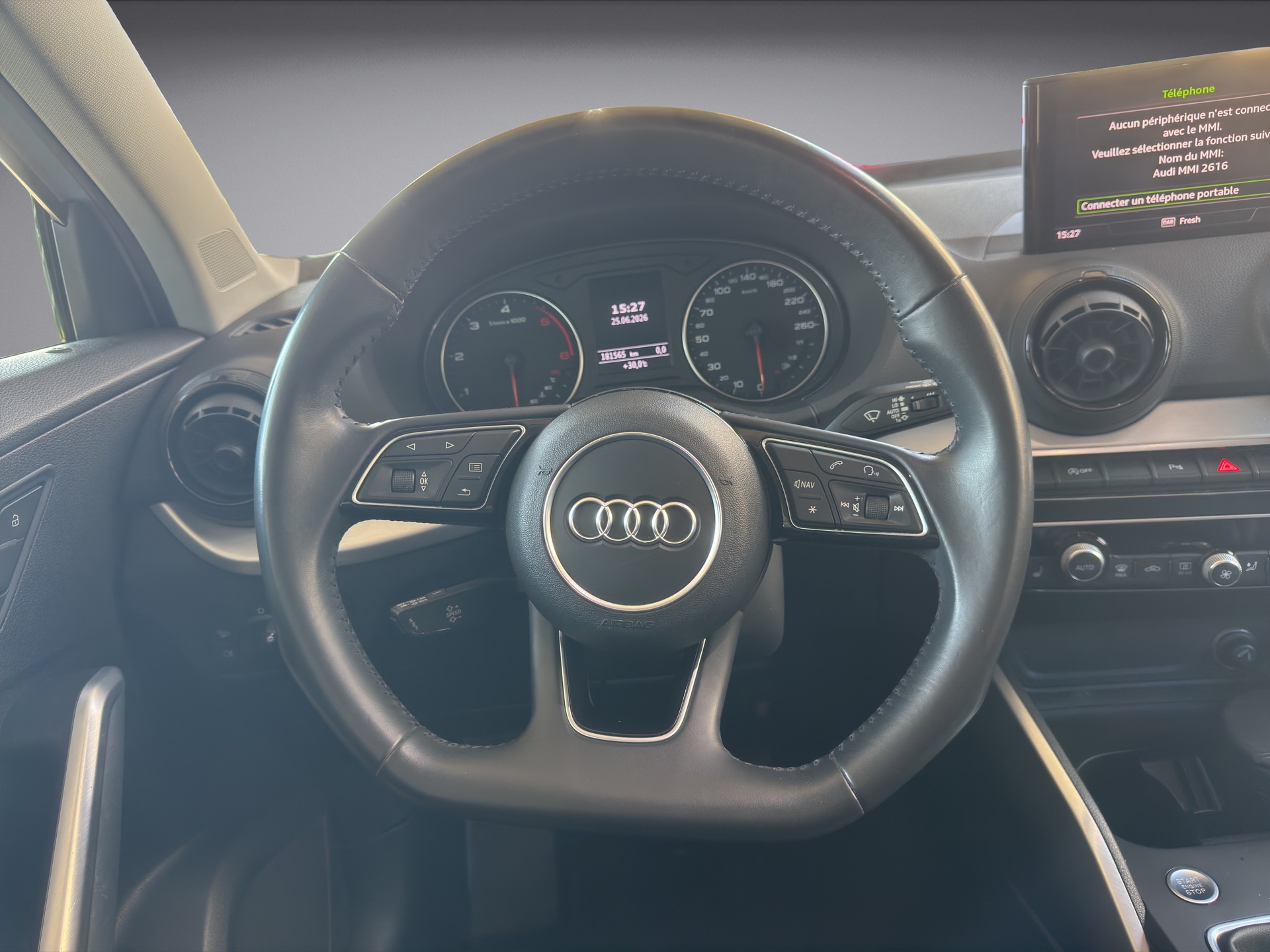 AUDI Q2 1.6 TDI Sport-image-9