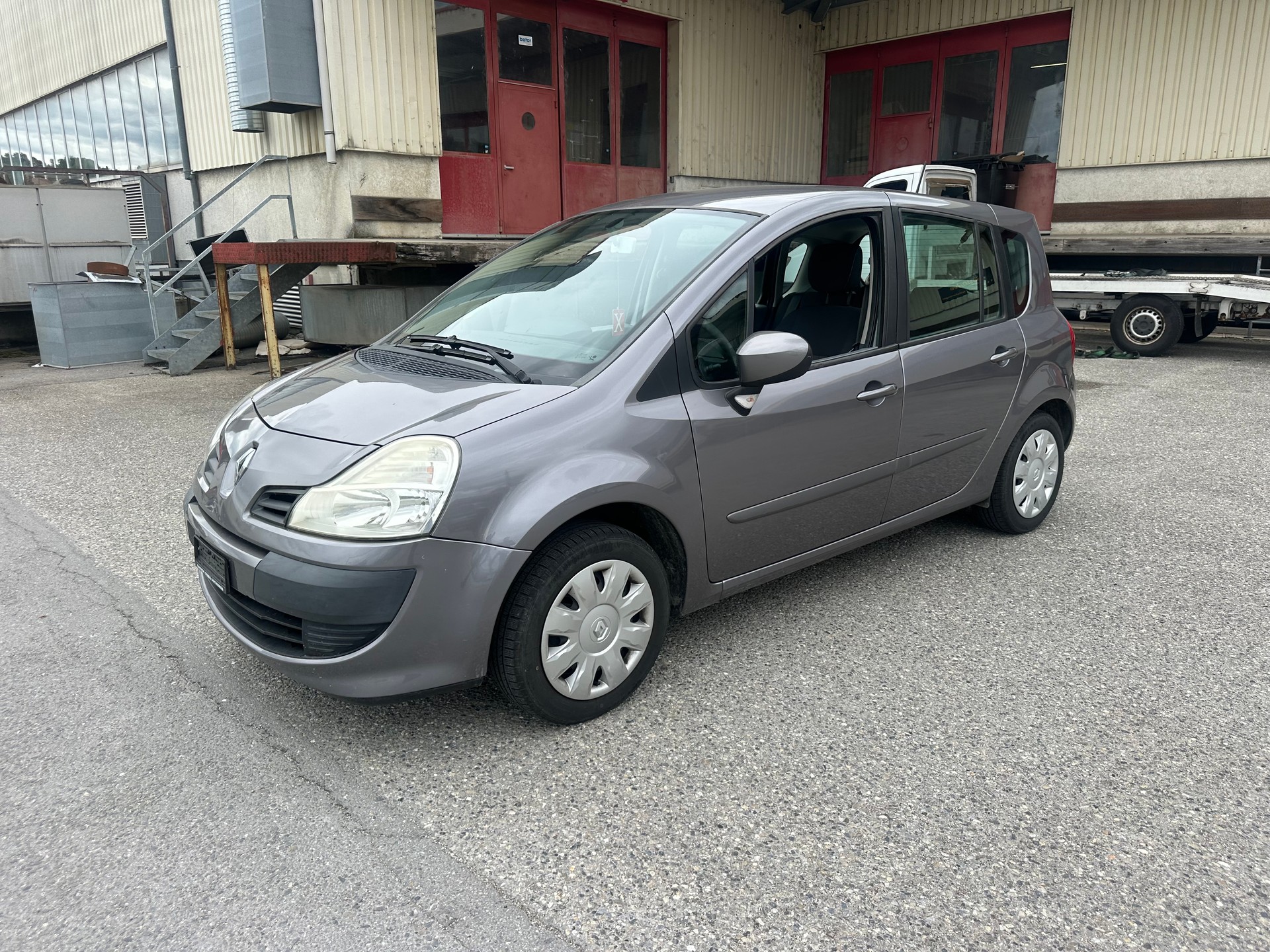 RENAULT Modus 1.2 16V T Expression-image-12