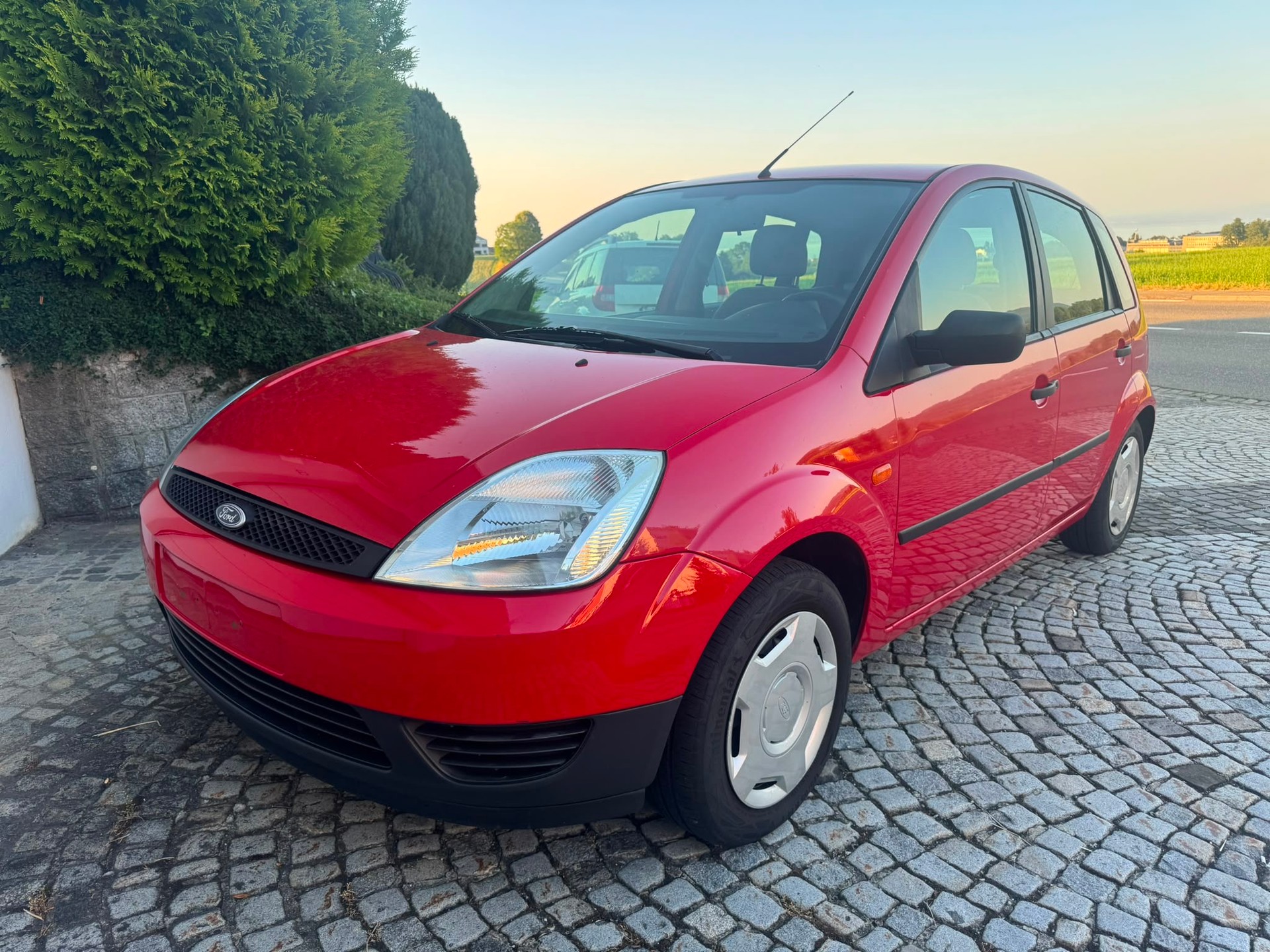 FORD Fiesta 1.3 Ambiente-image-2