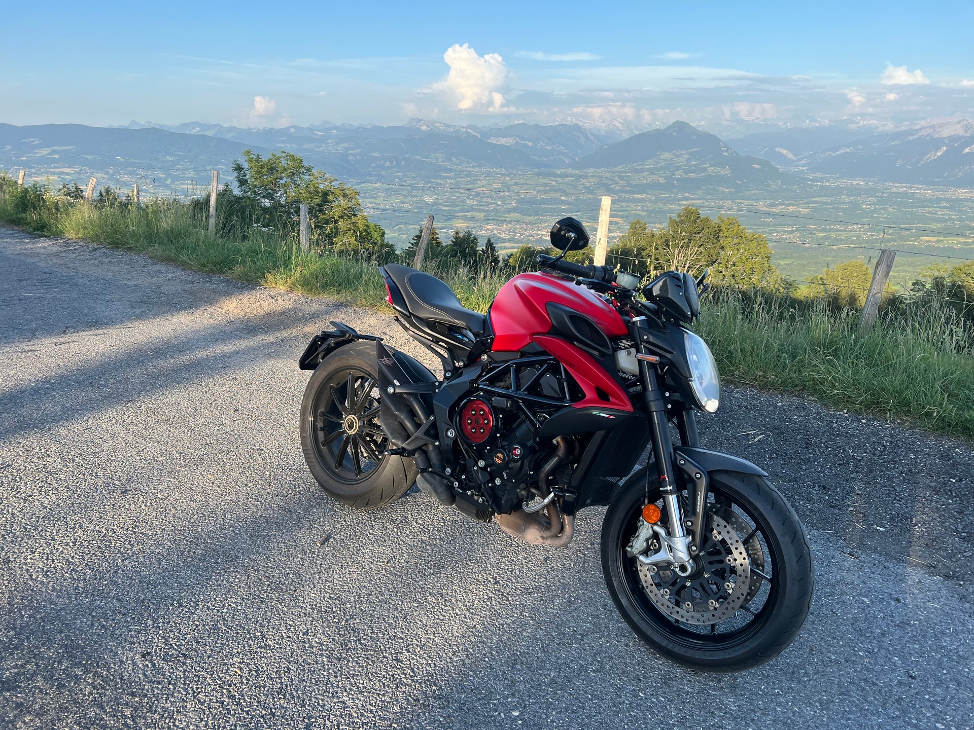 MV AGUSTA Dragster 800 Rosso-image-4
