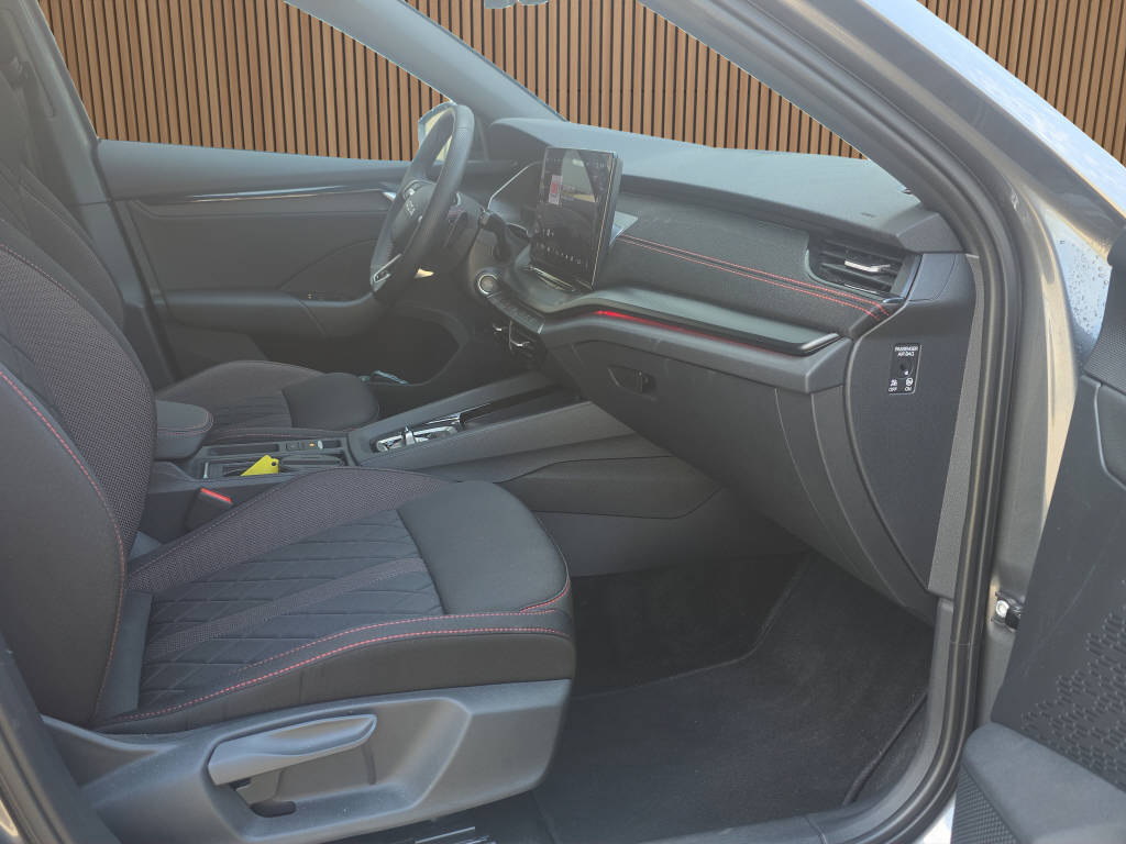 SKODA Octavia Combi 2.0 TSI RS DSG-image-13